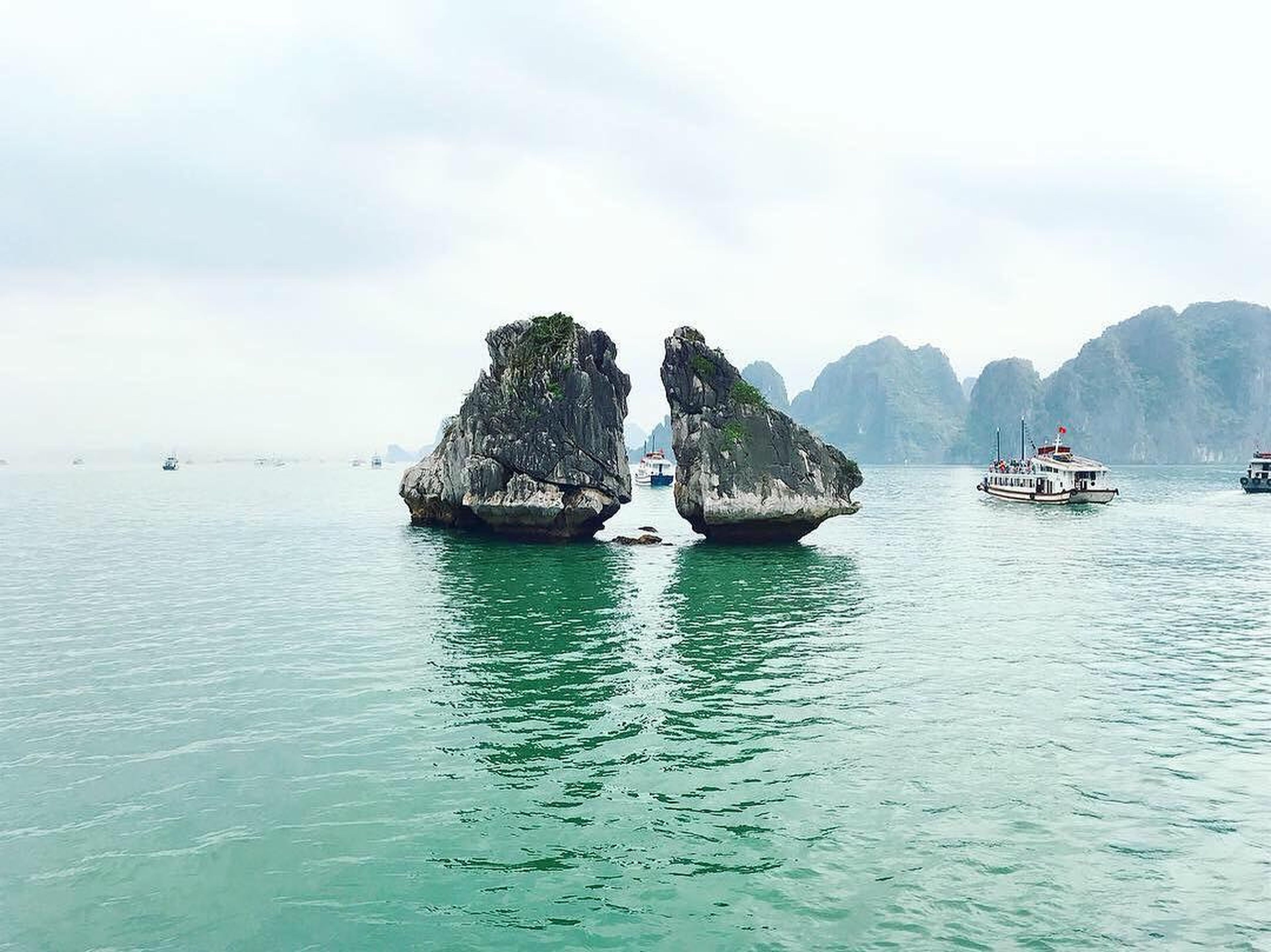 Du lịch Hạ Long - Ngắm mùa thu trên vịnh đẹp nhất Việt Nam - Hình 7
