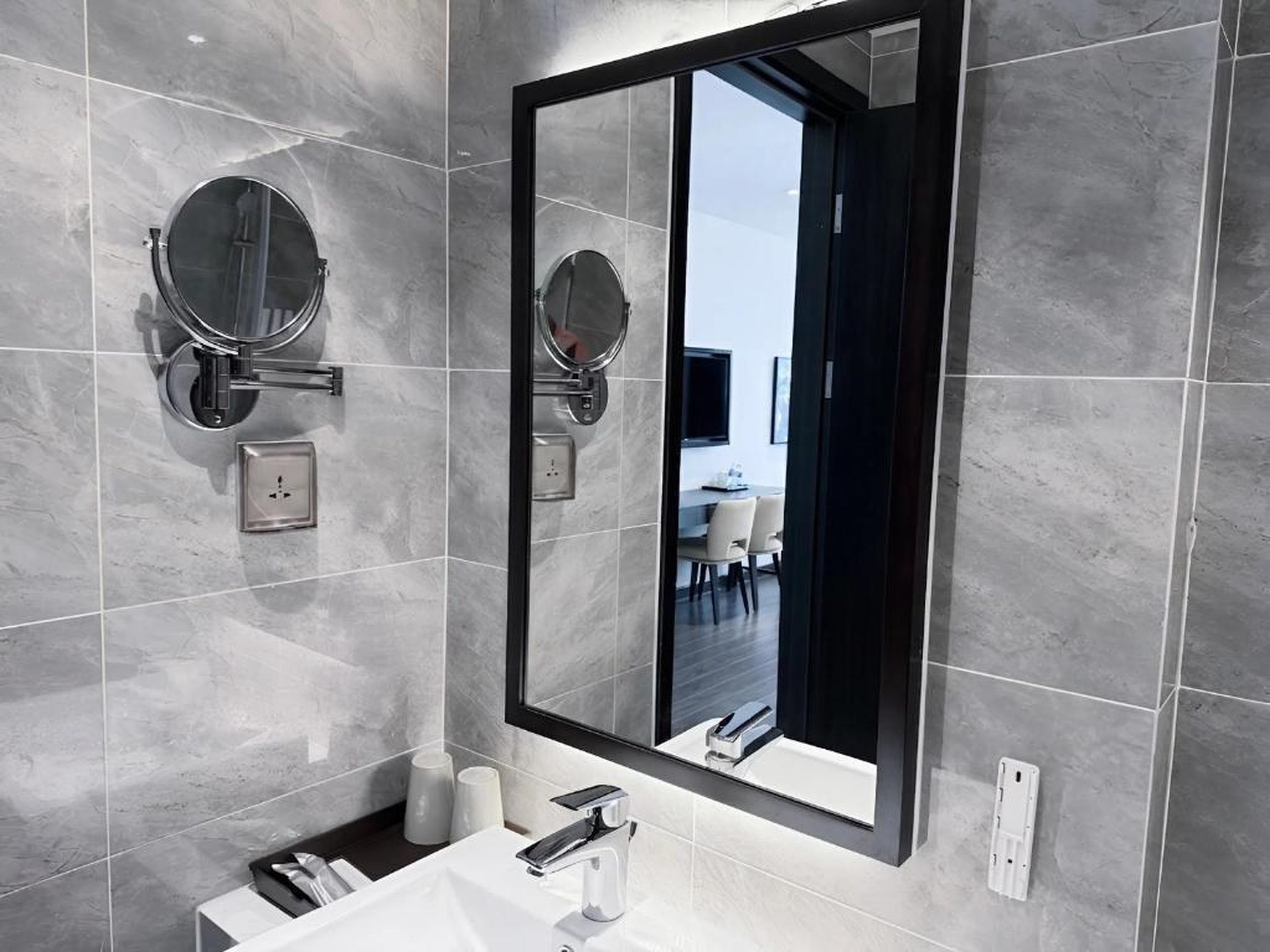 Luxury Ocean View Apartments - The Sapphire Ha Long, Studio & 2BR - Hình 31