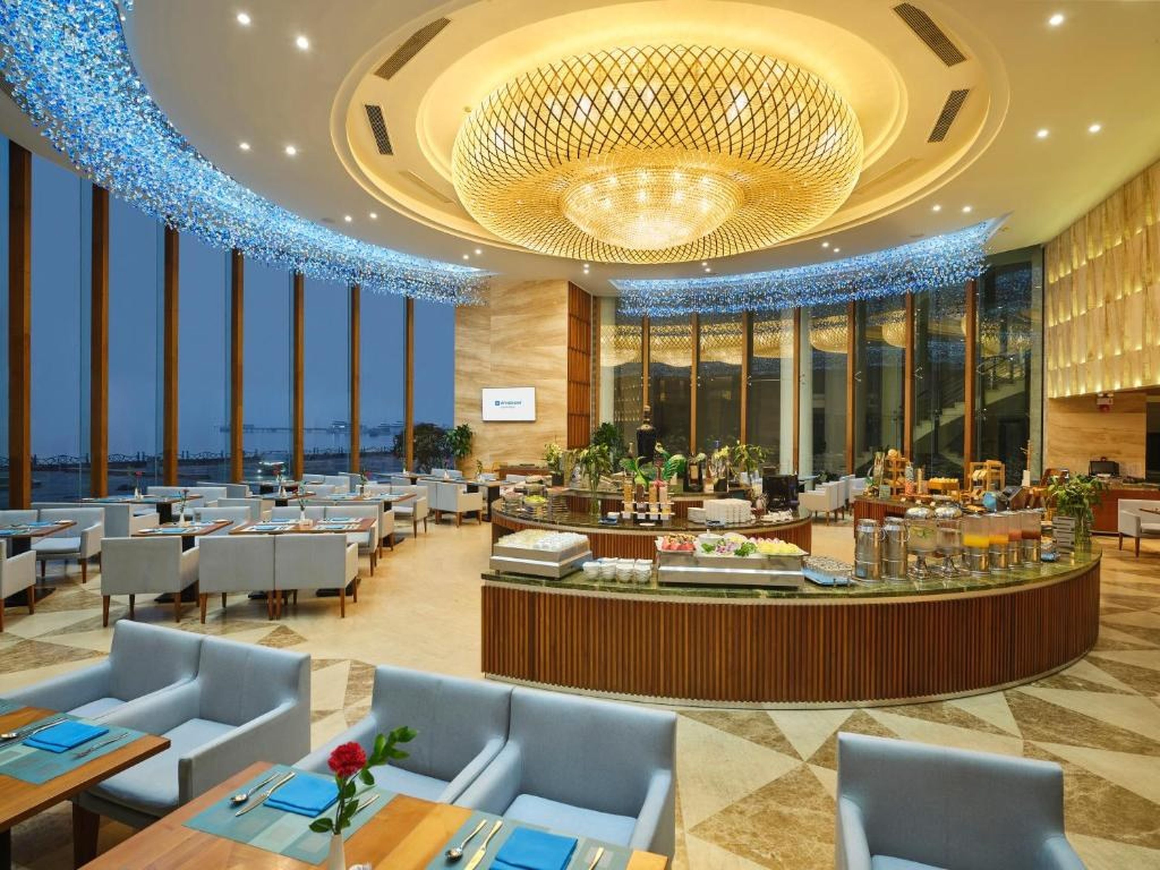 Wyndham Legend Halong - Hình 44