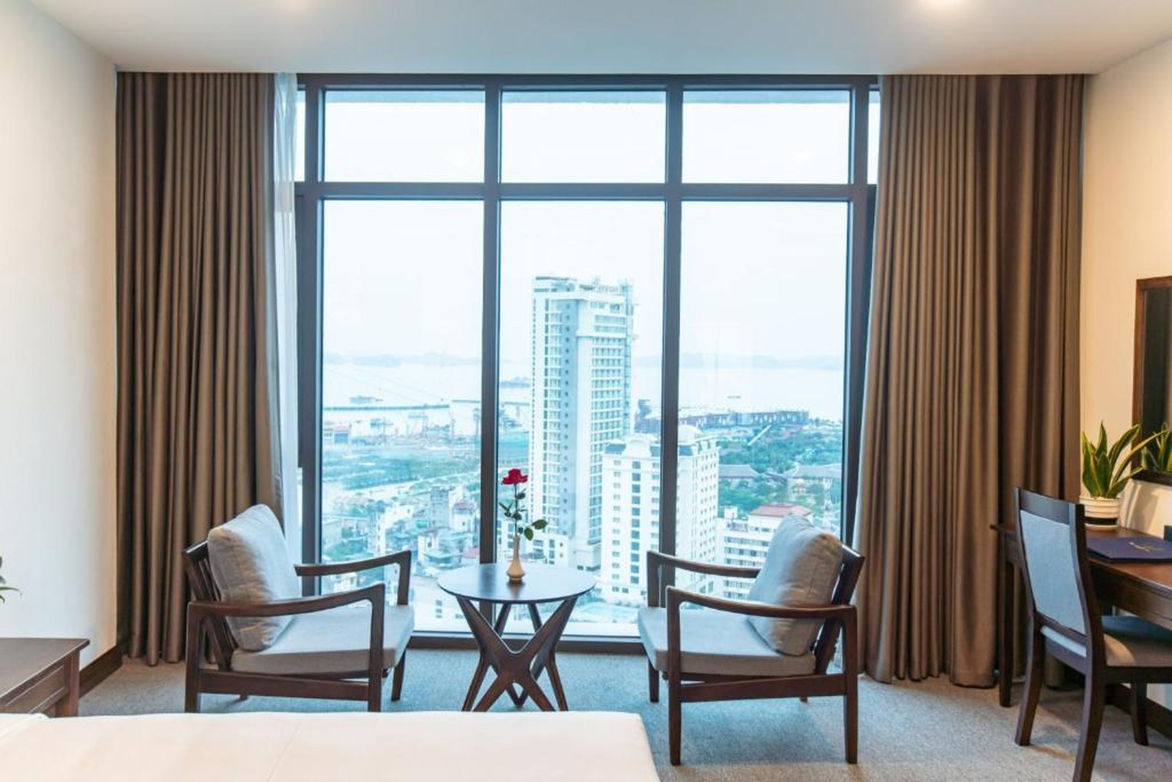 Peace Hotel Hạ Long - Hình 13