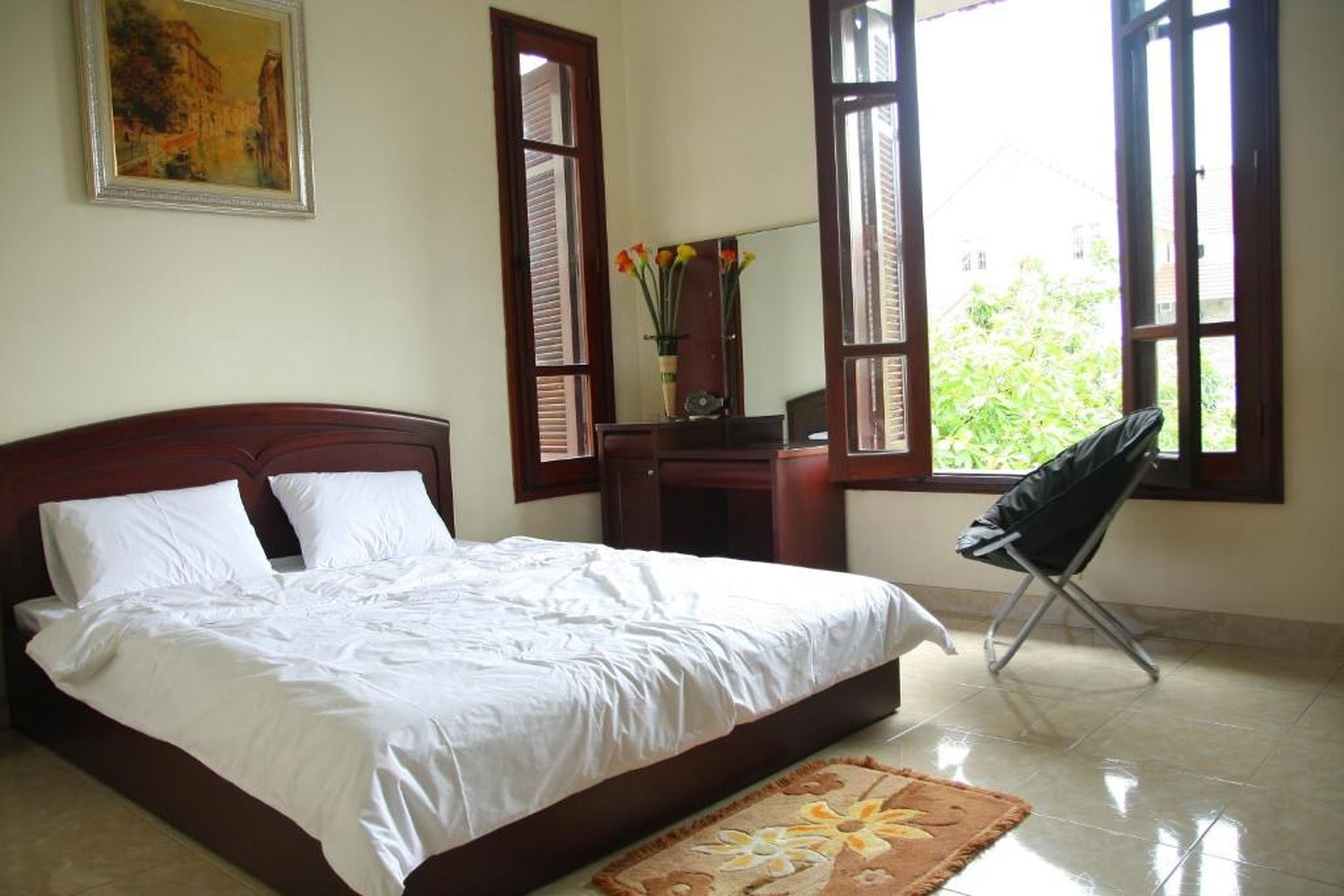 Hạ Long Lily Homestay - Hình 2