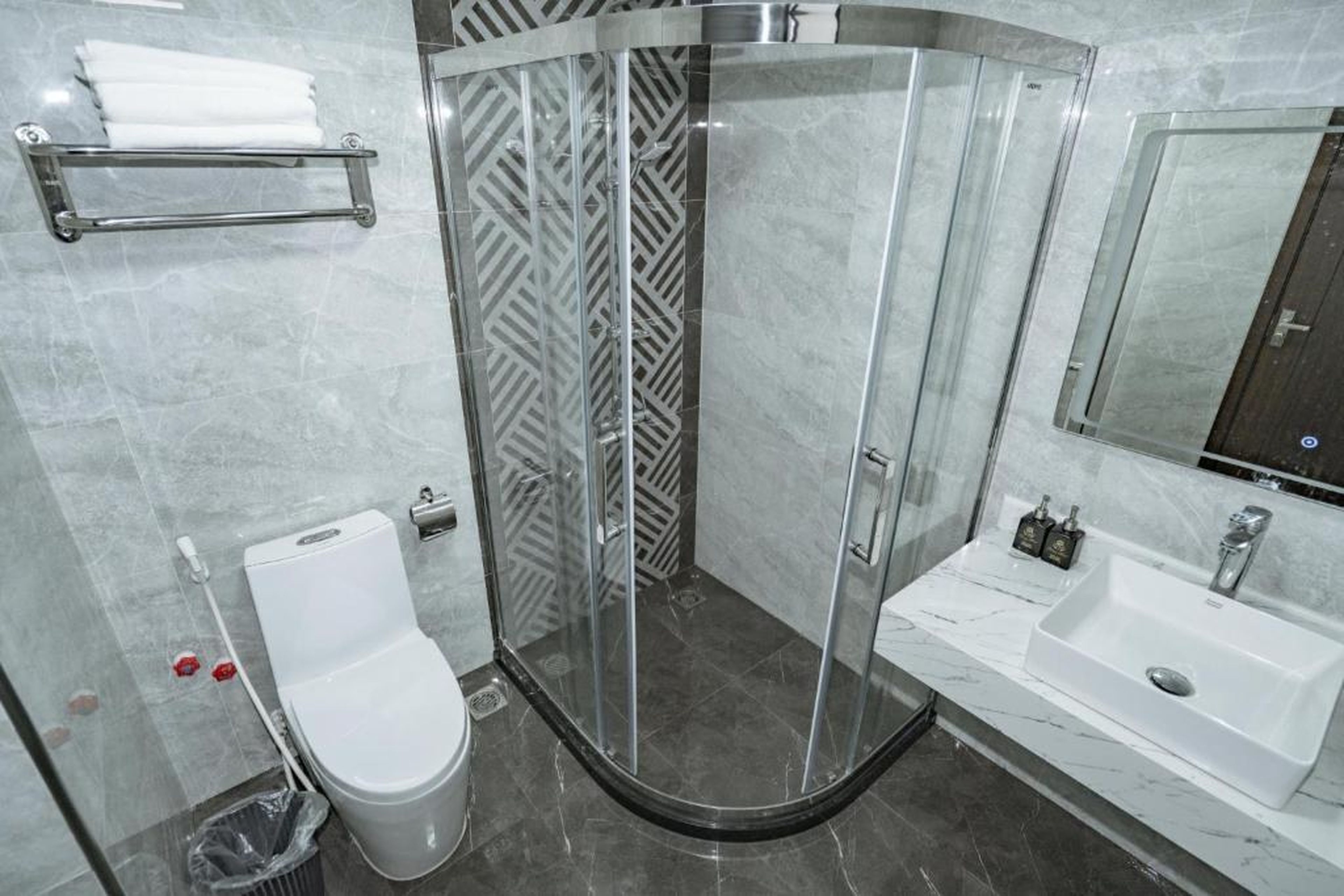 Luxury Palace Hotel - Hình 40