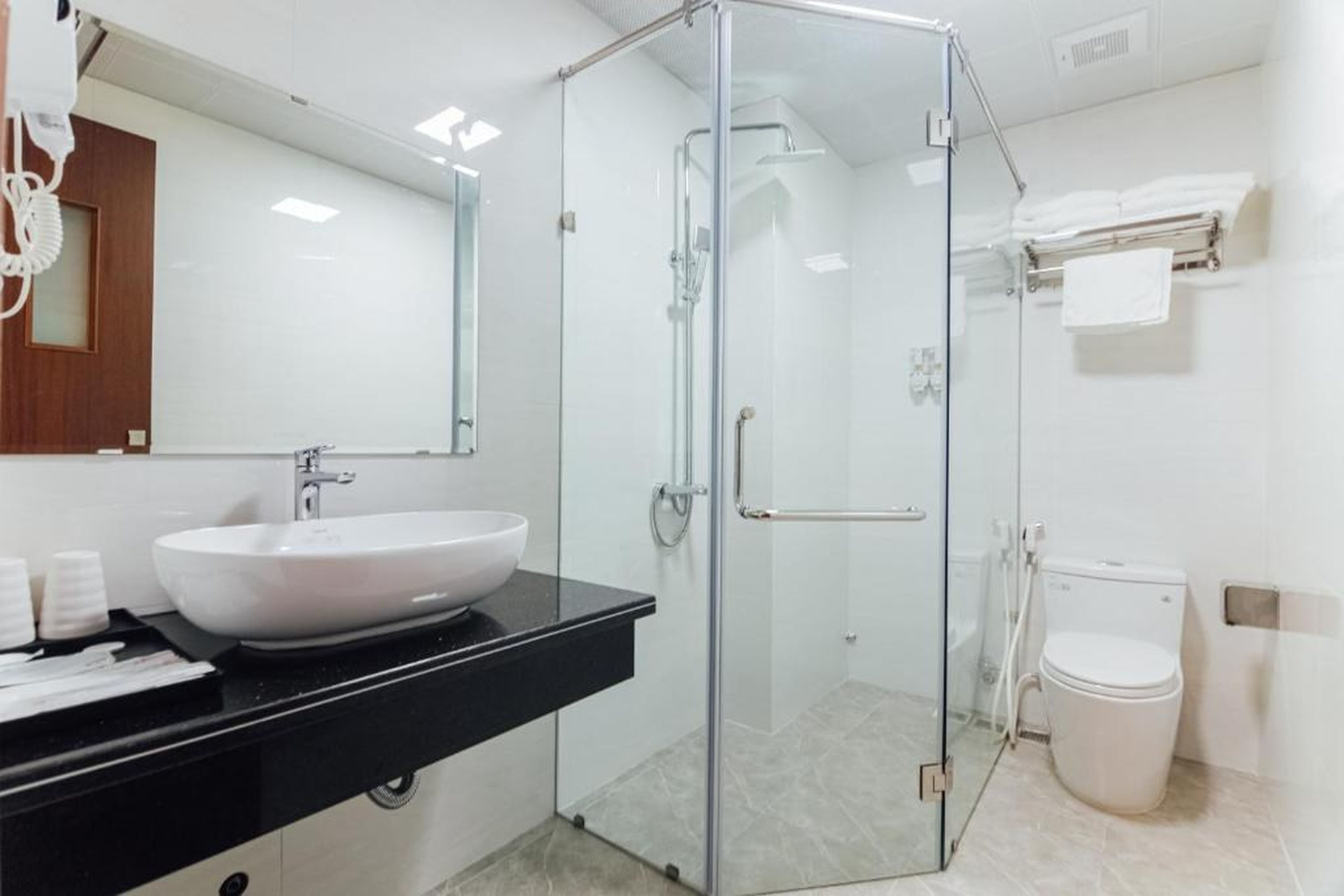Quỳnh Anh Hotel Hạ Long - Hình 3