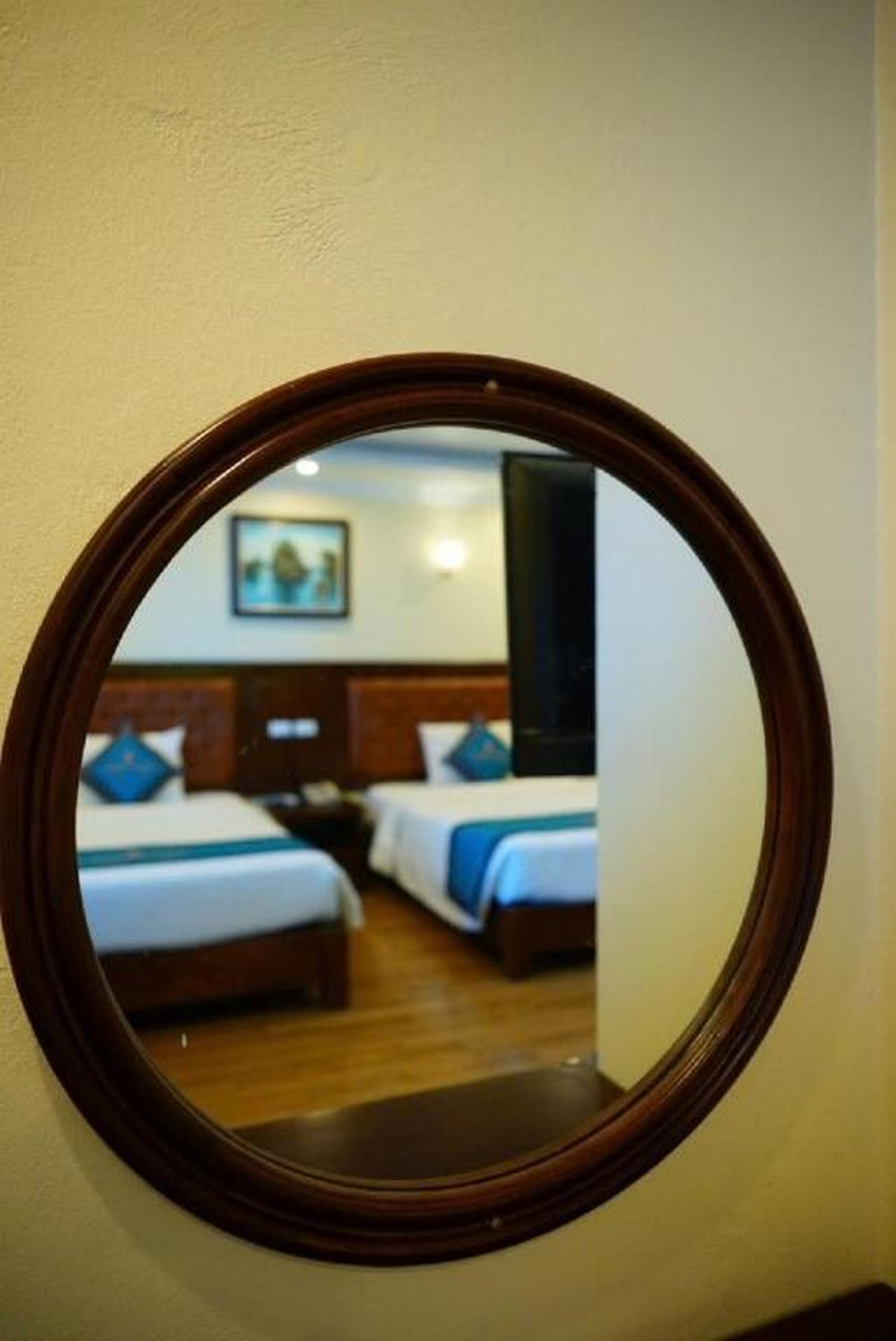 Kenny Hotel Ha Long - Hình 34