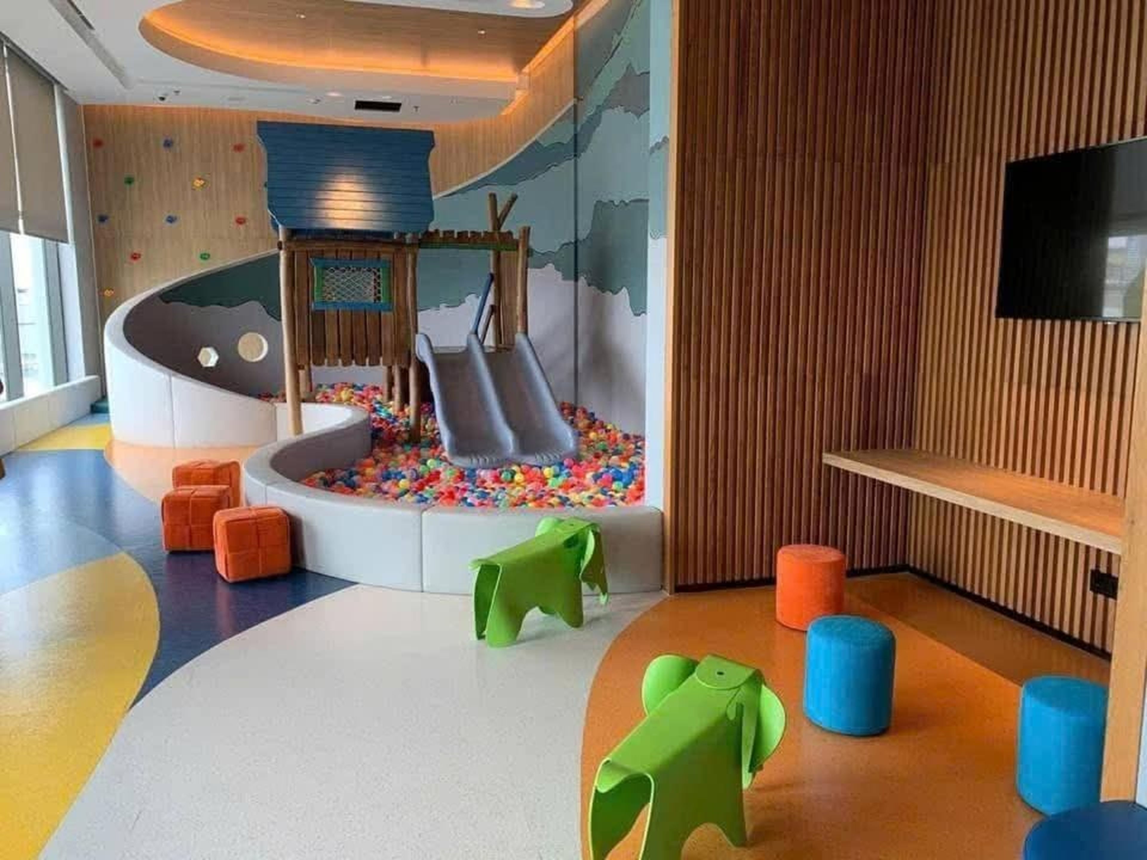The Azure Duplex - Stunning Bay View - Citadines Ha Long - Hình 33