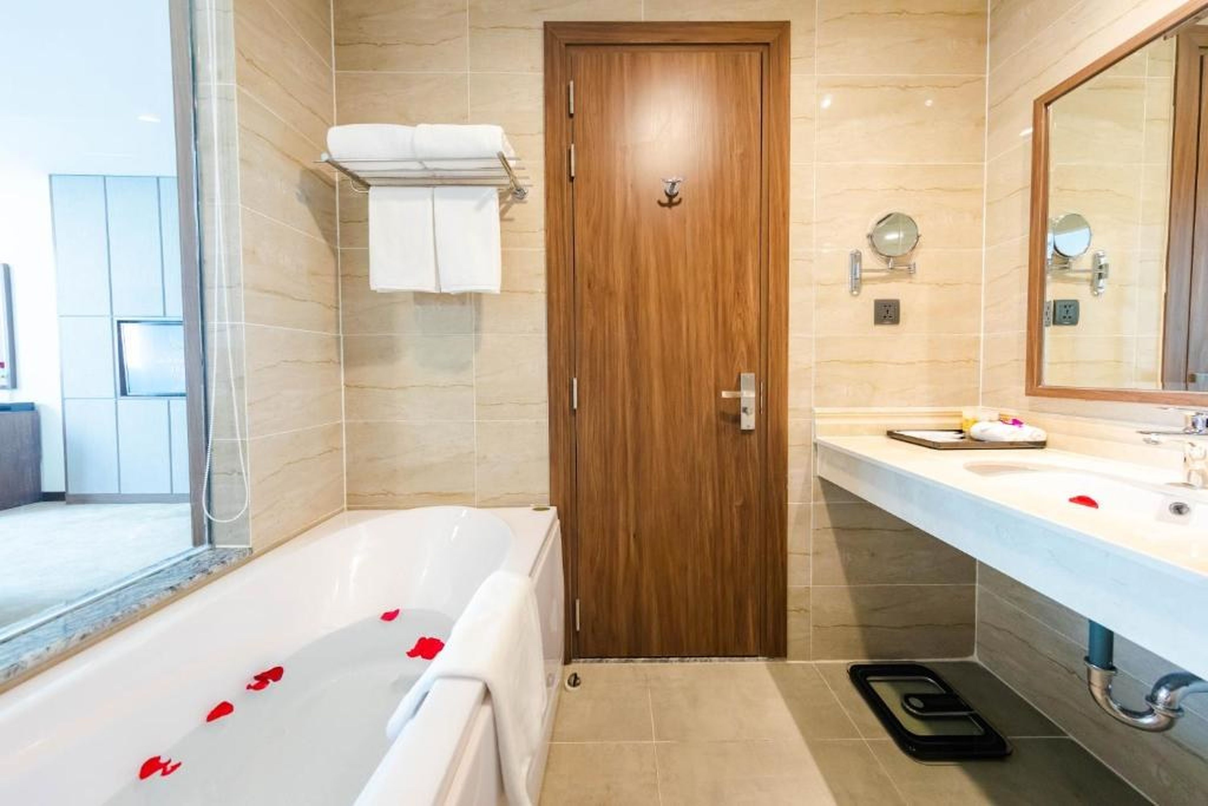 Mường Thanh Holiday Suối Mơ Hạ Long - Hình 23