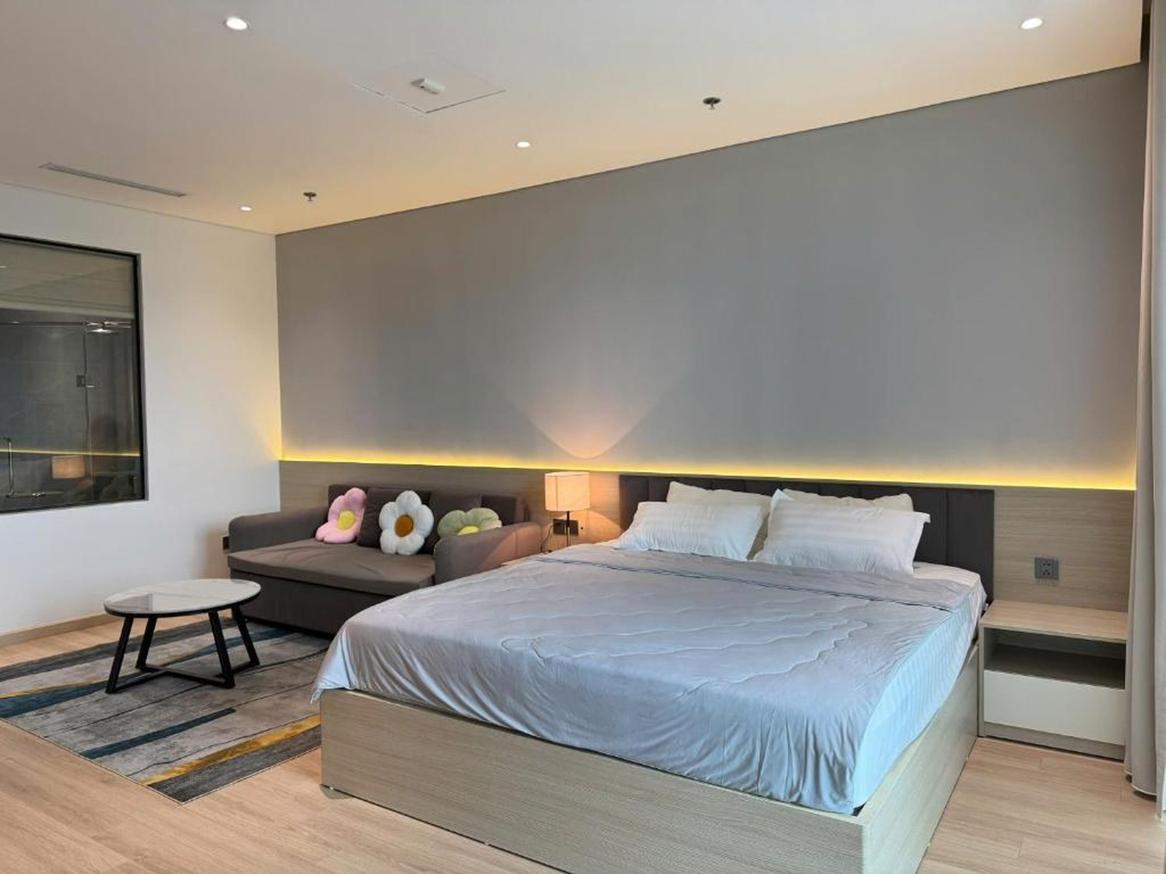 High-rise apartment with ocean view at The Holiday Ha Long - Hình 14