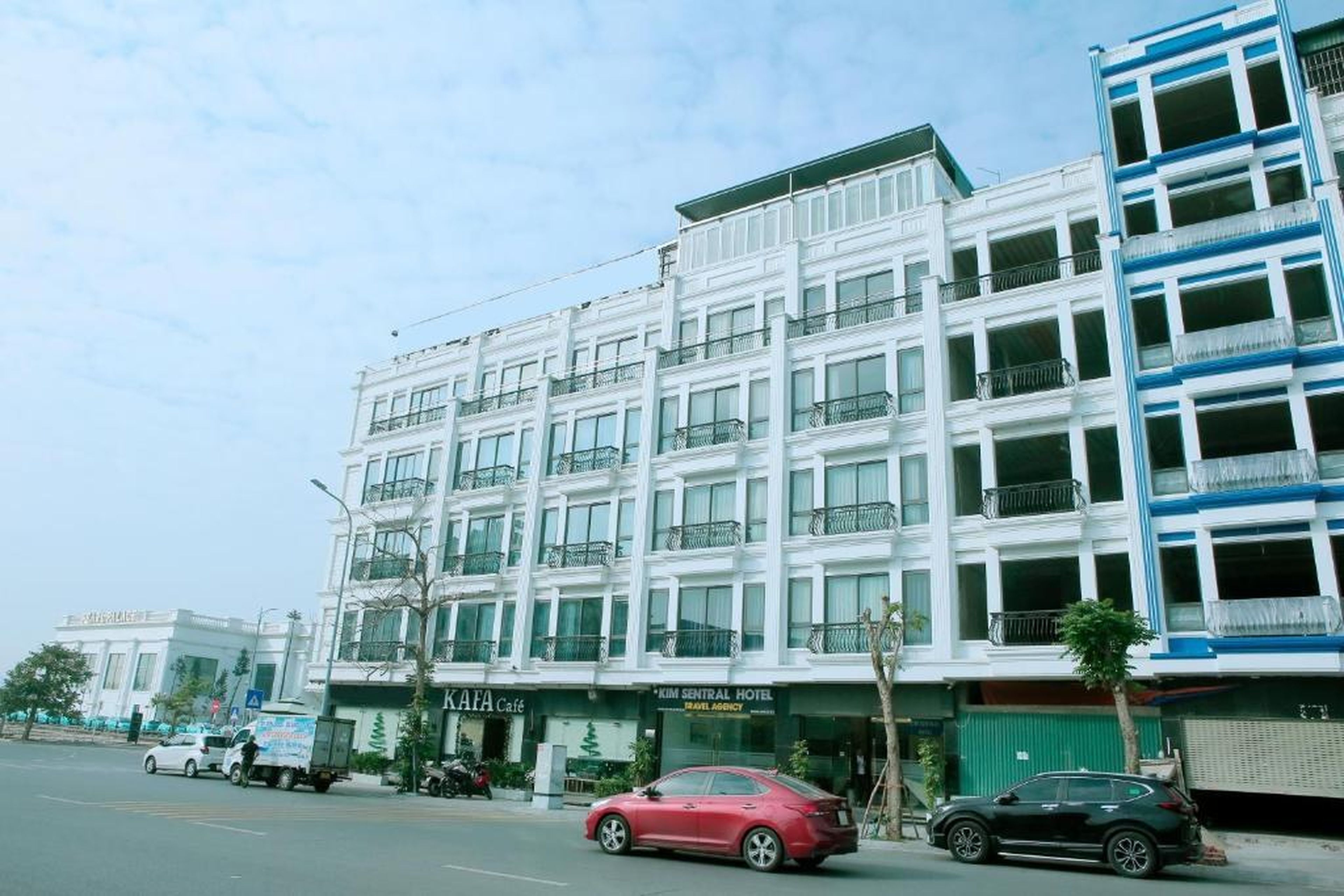 Kim Sentral Hotel - Travel Agency - Hình 28