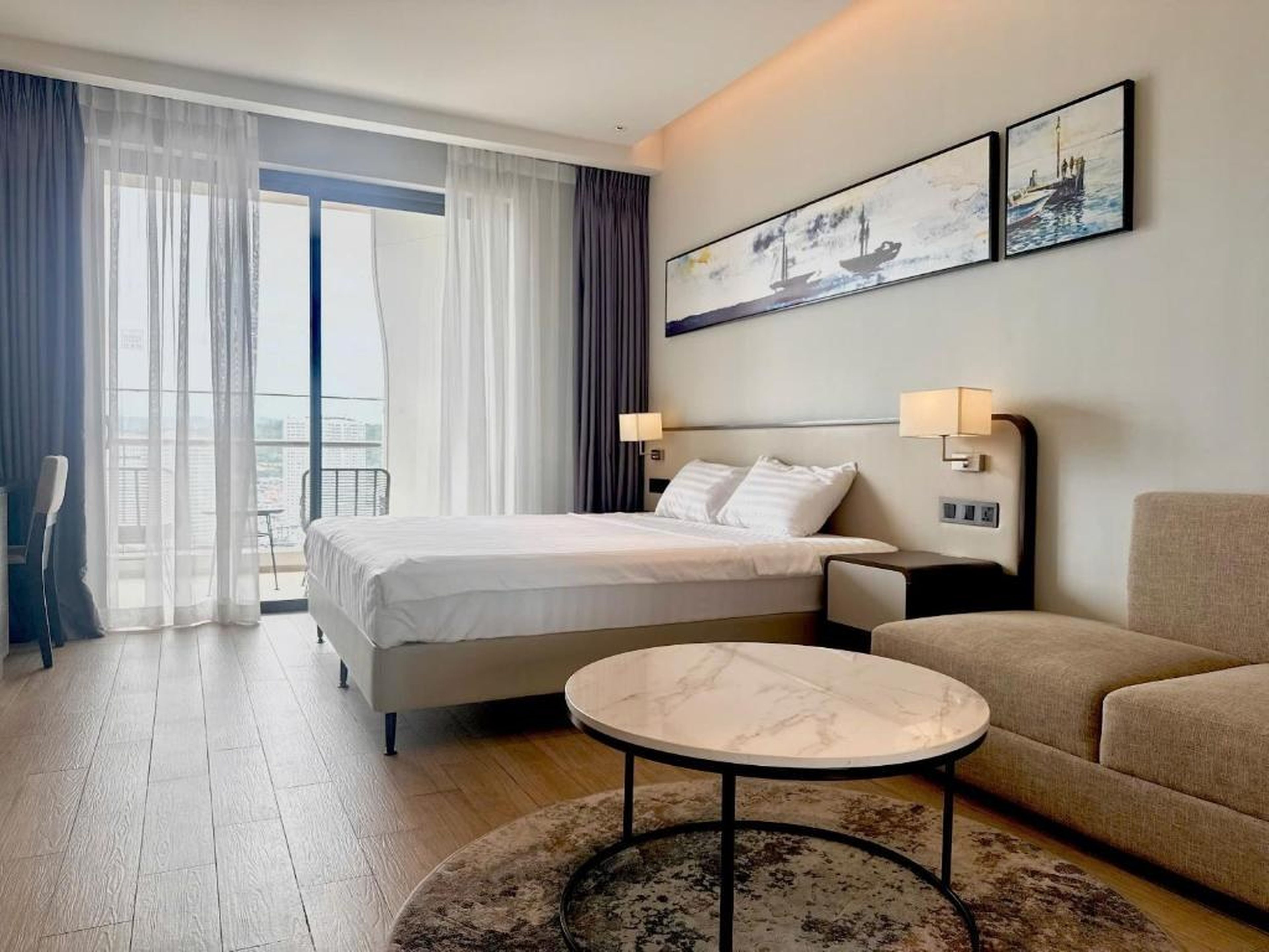 Studio in Citadines Marina Ha Long - Hình 4