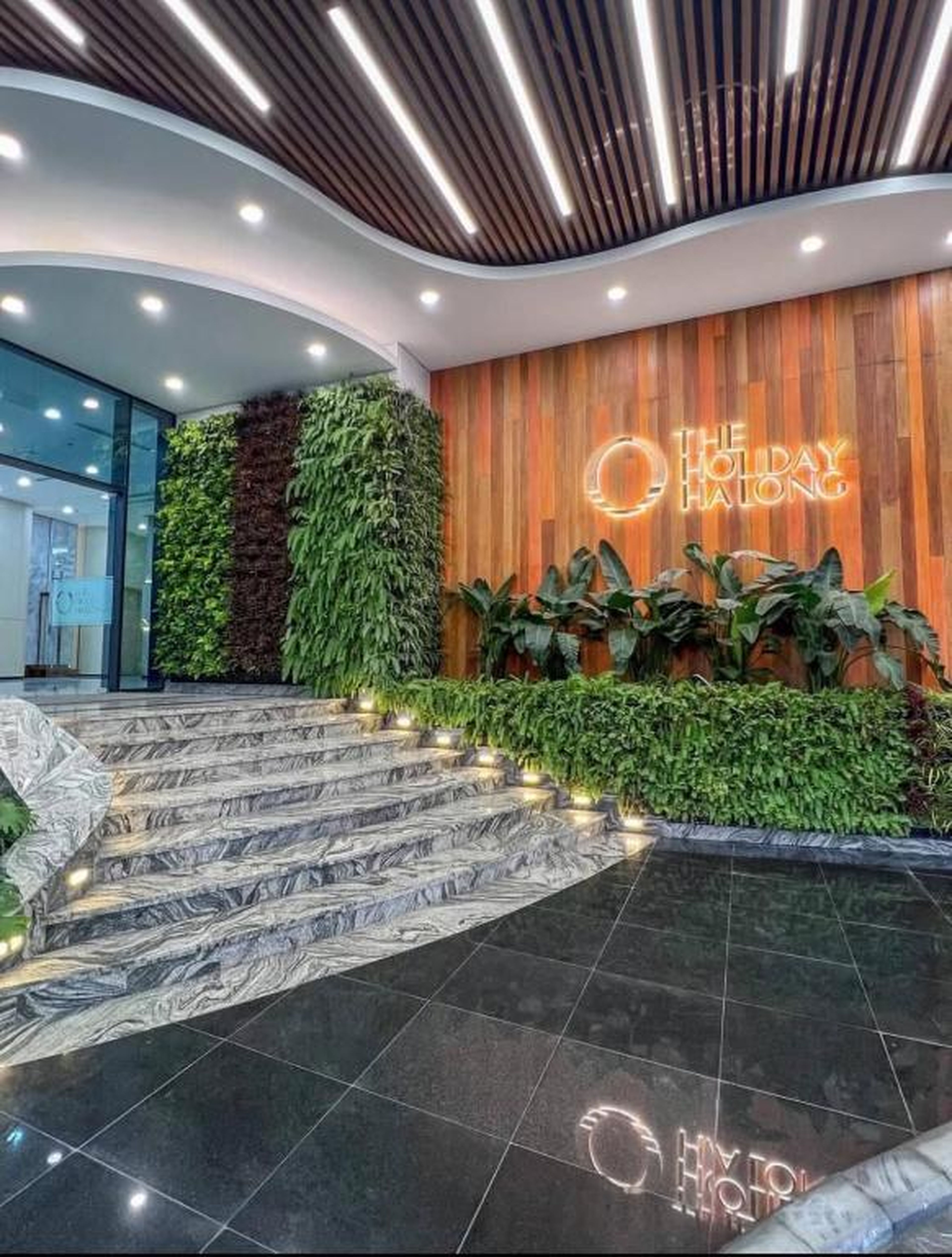 Modern Balcony Studio Near Sun World - The Holiday Ha Long - Hình 21