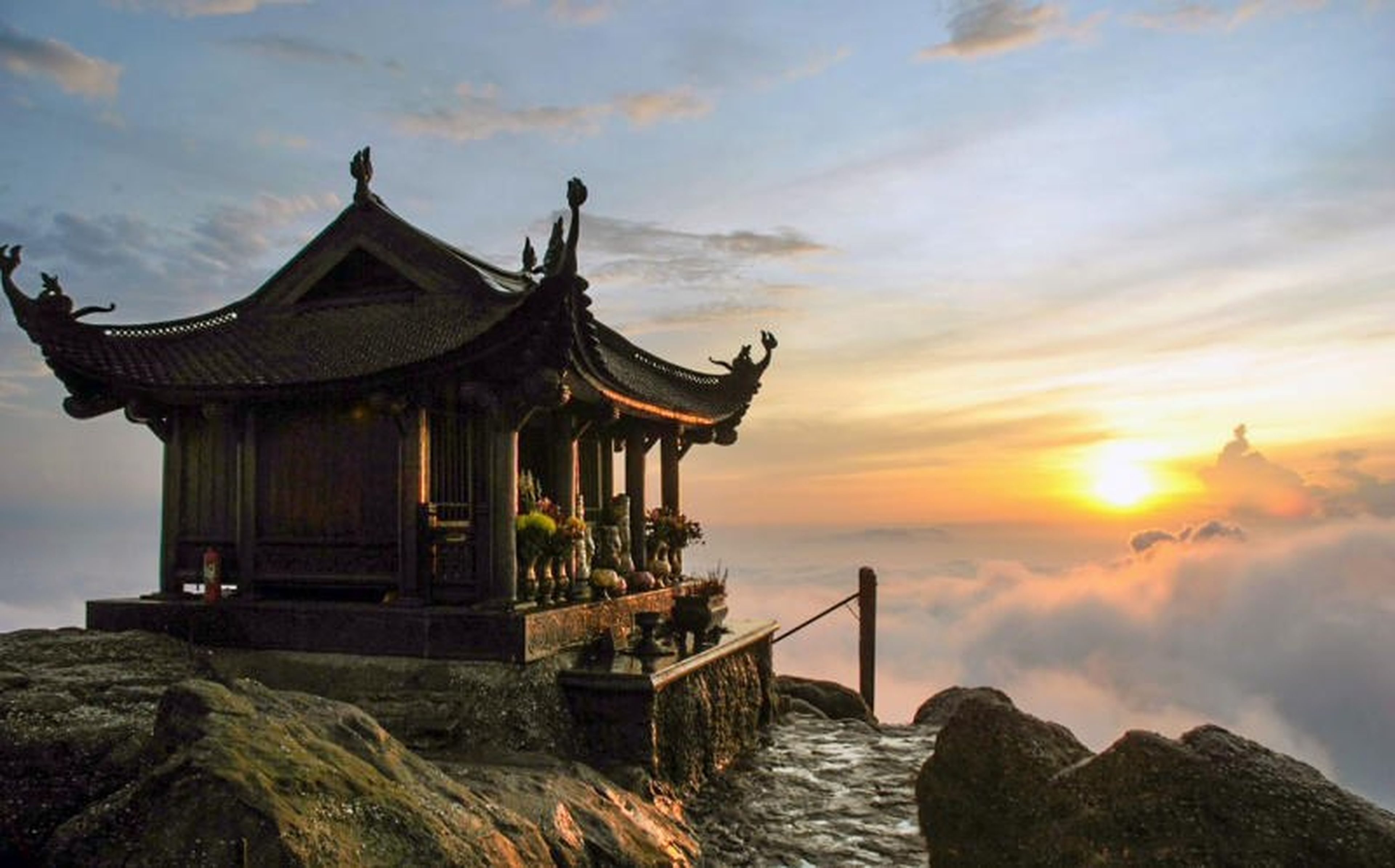 Chiêm ngưỡng chùa Đồng Yên Tử linh thiêng lớn nhất châu Á - Hình 5