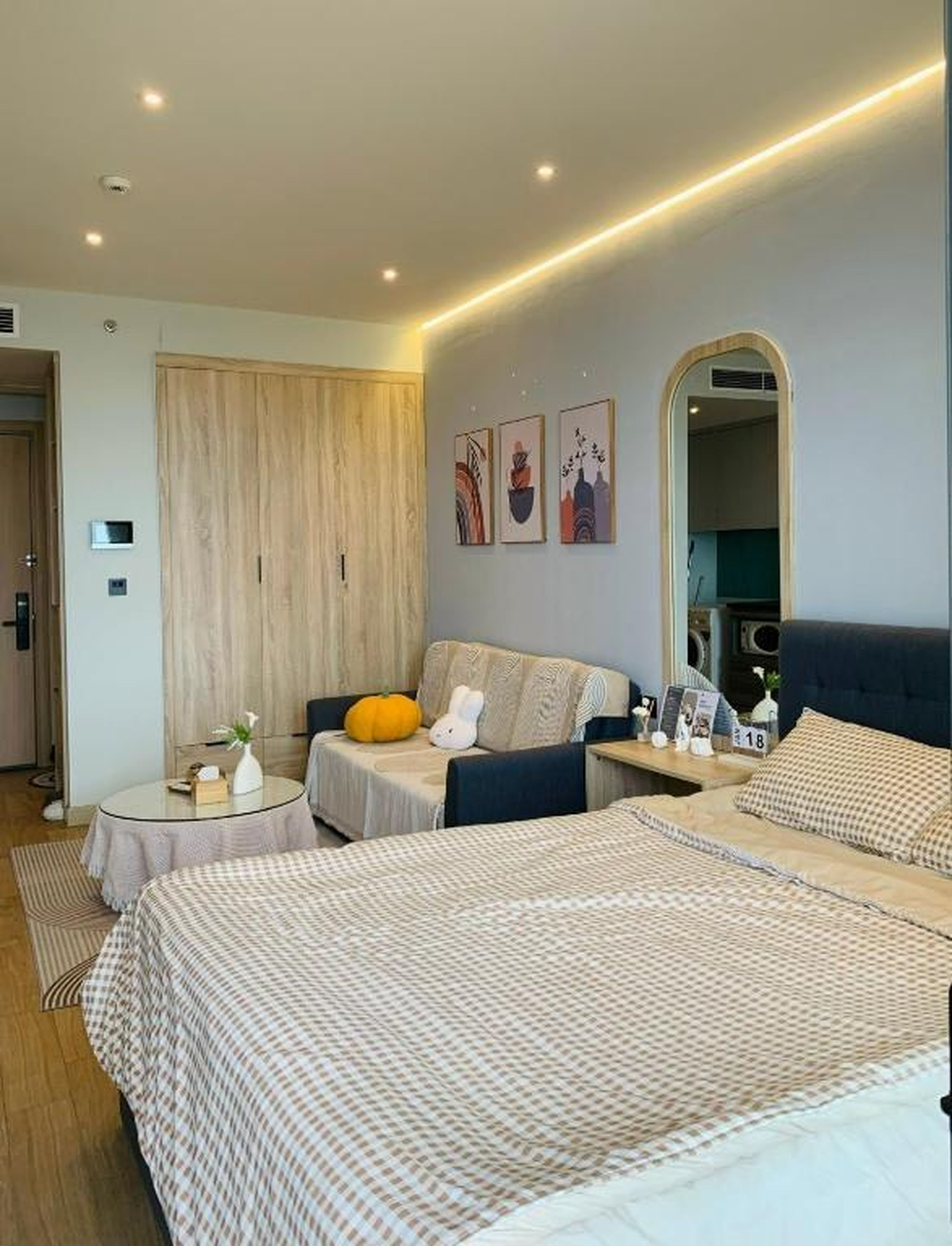 MiVi Seaview Homestay Citadines Marina Hung Thang Ha Long - Hình 39