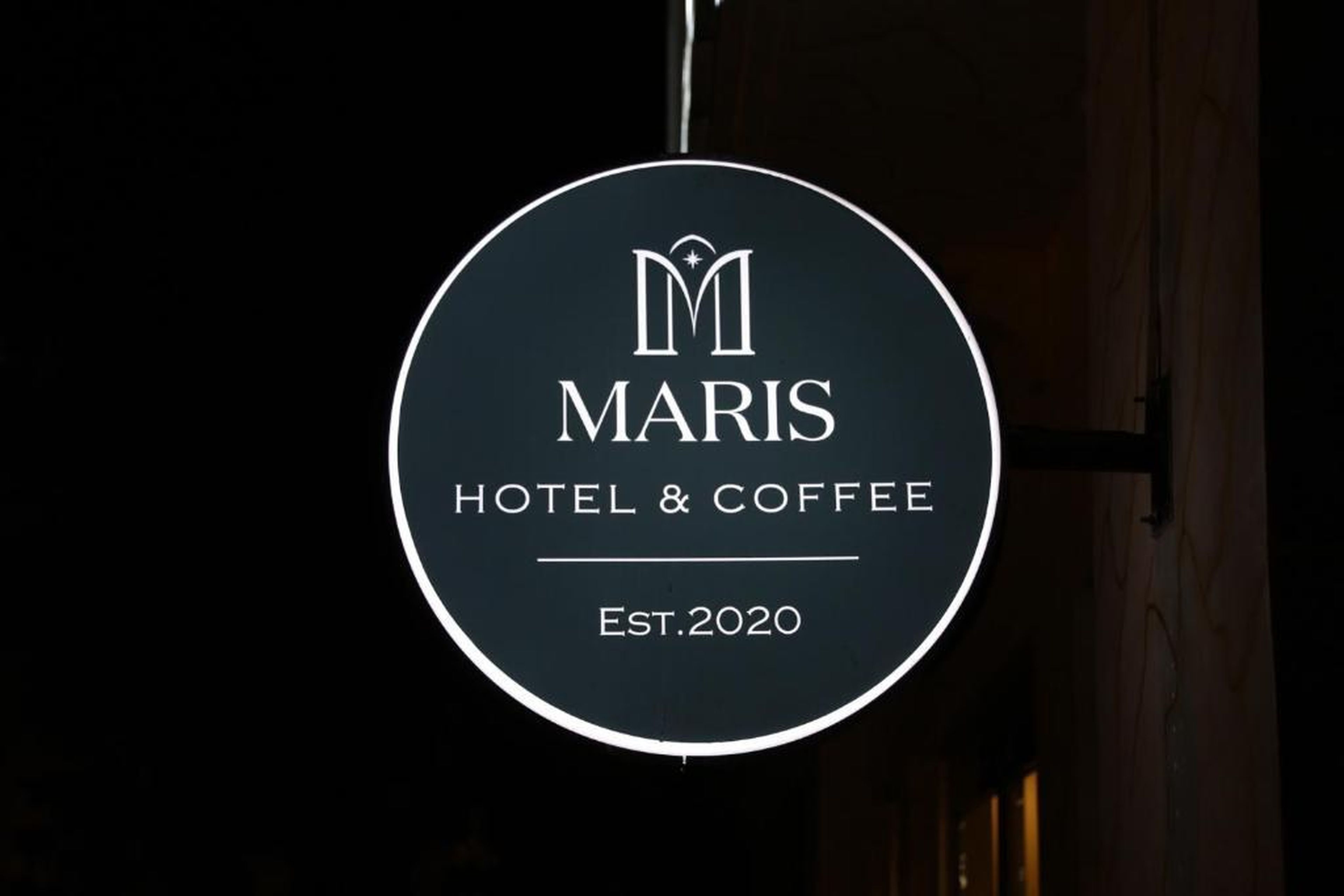 Maris Hotel & Coffee Ha Long - Hình 1