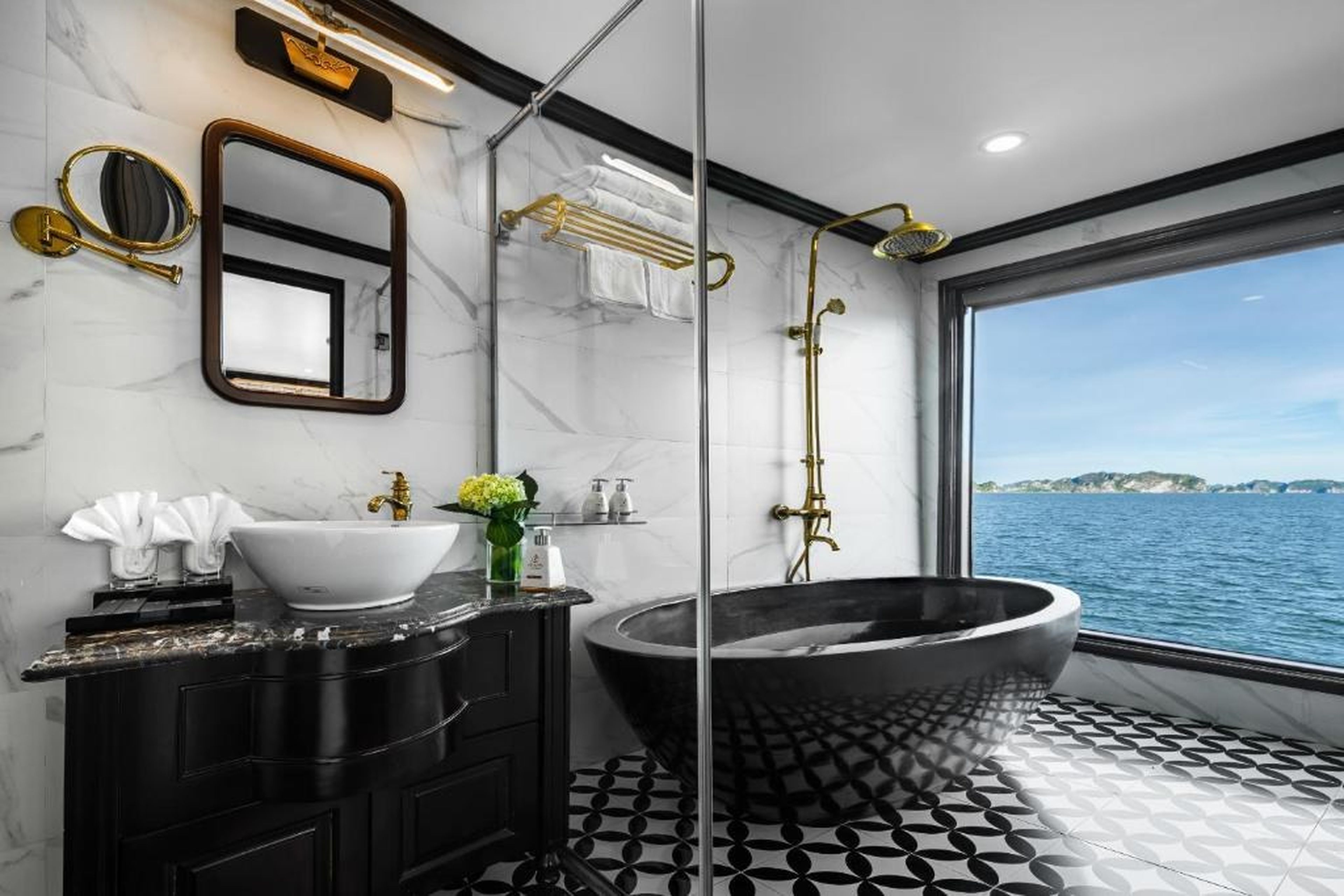 Athena Royal Cruise - Luxury in Halong Bay - Hình 19