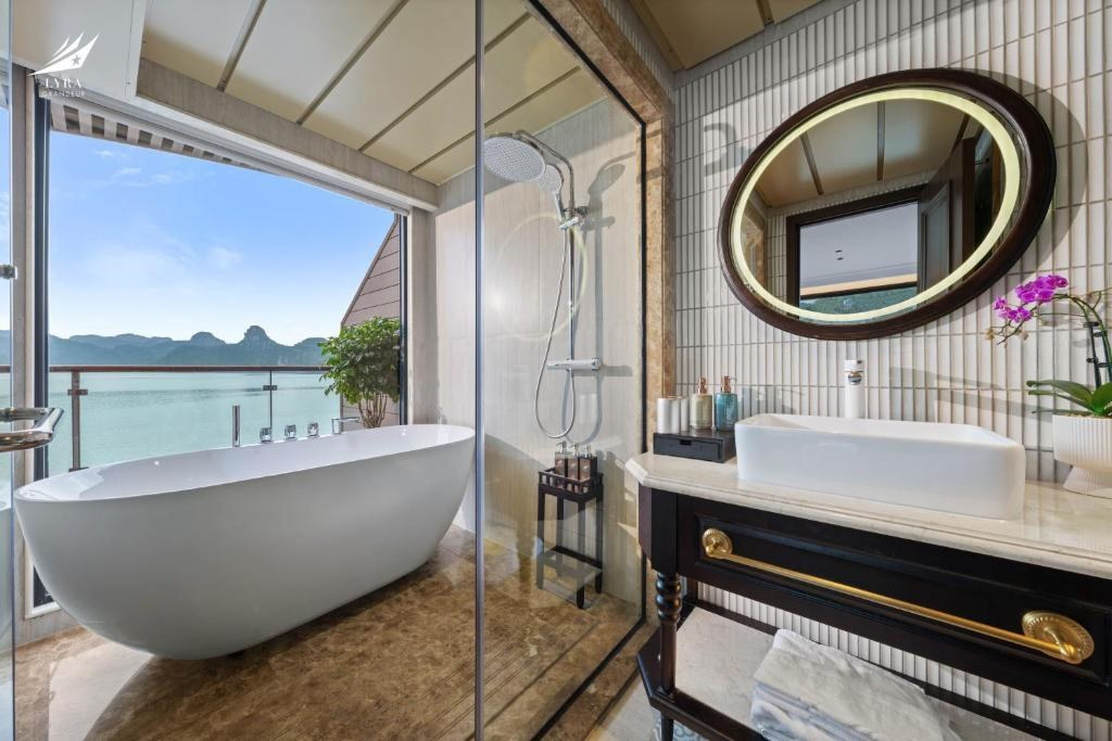 Halong Lyra Grandeur Cruise - Hình 41