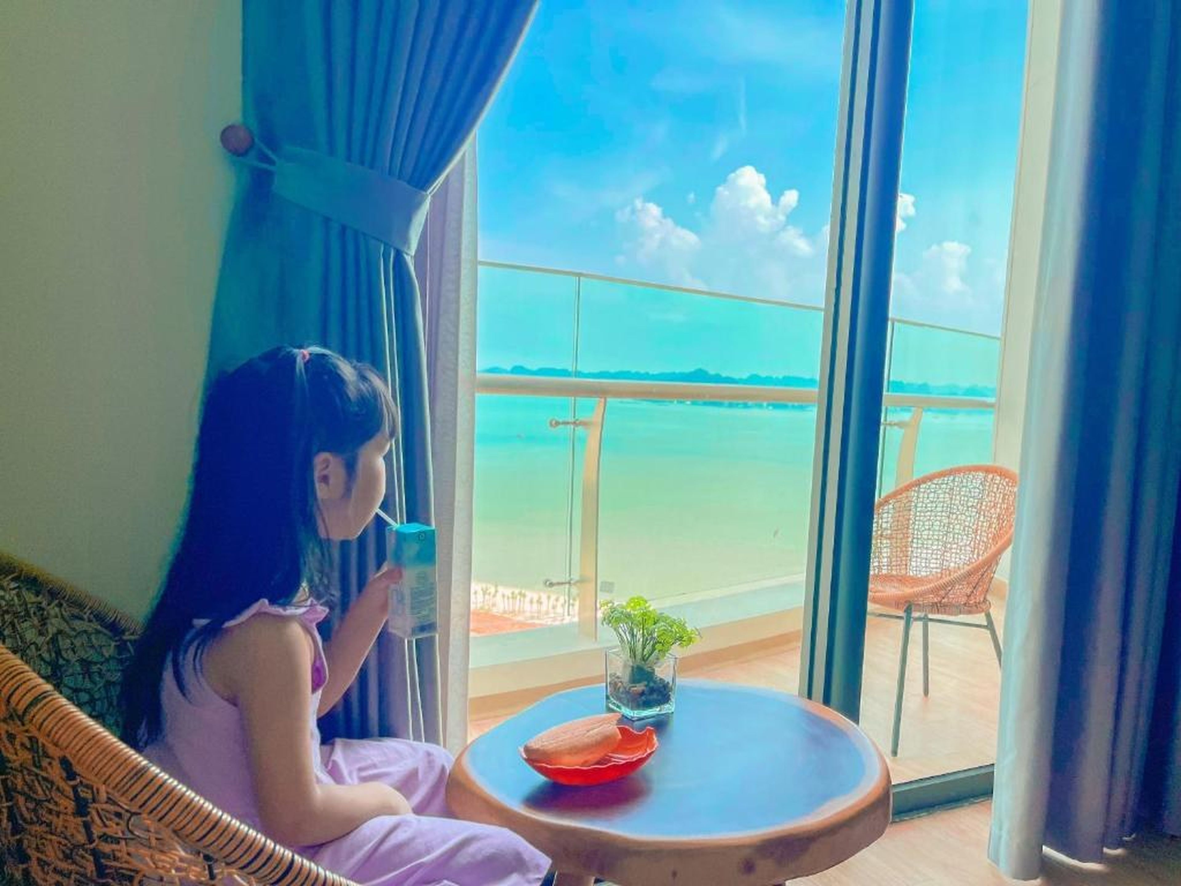 The Sea View Sandy- Duplex Homestay- Citadines Marina Ha Long - Hình 17