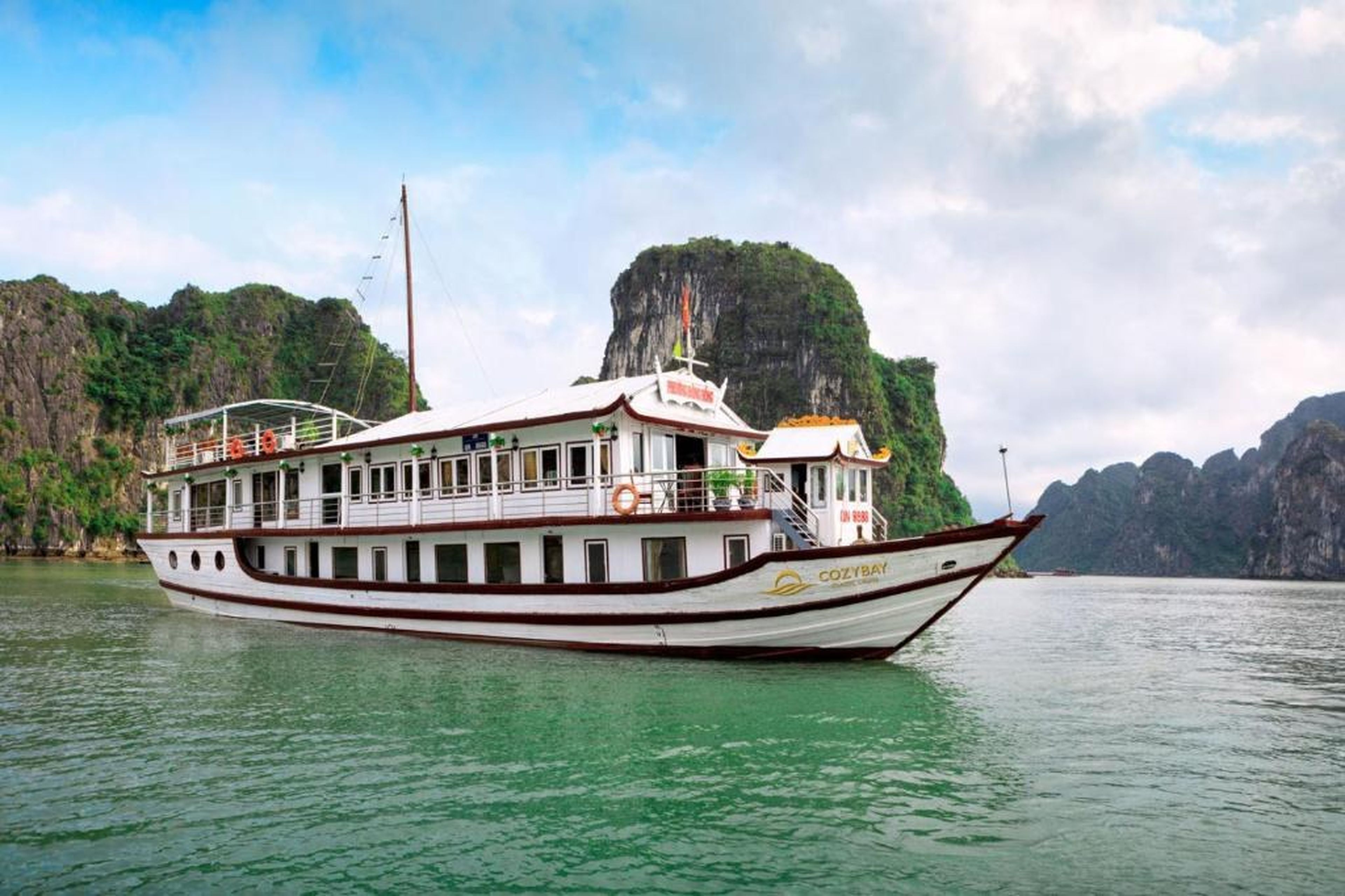 Cozy Bay Classic Cruise - Hình 2
