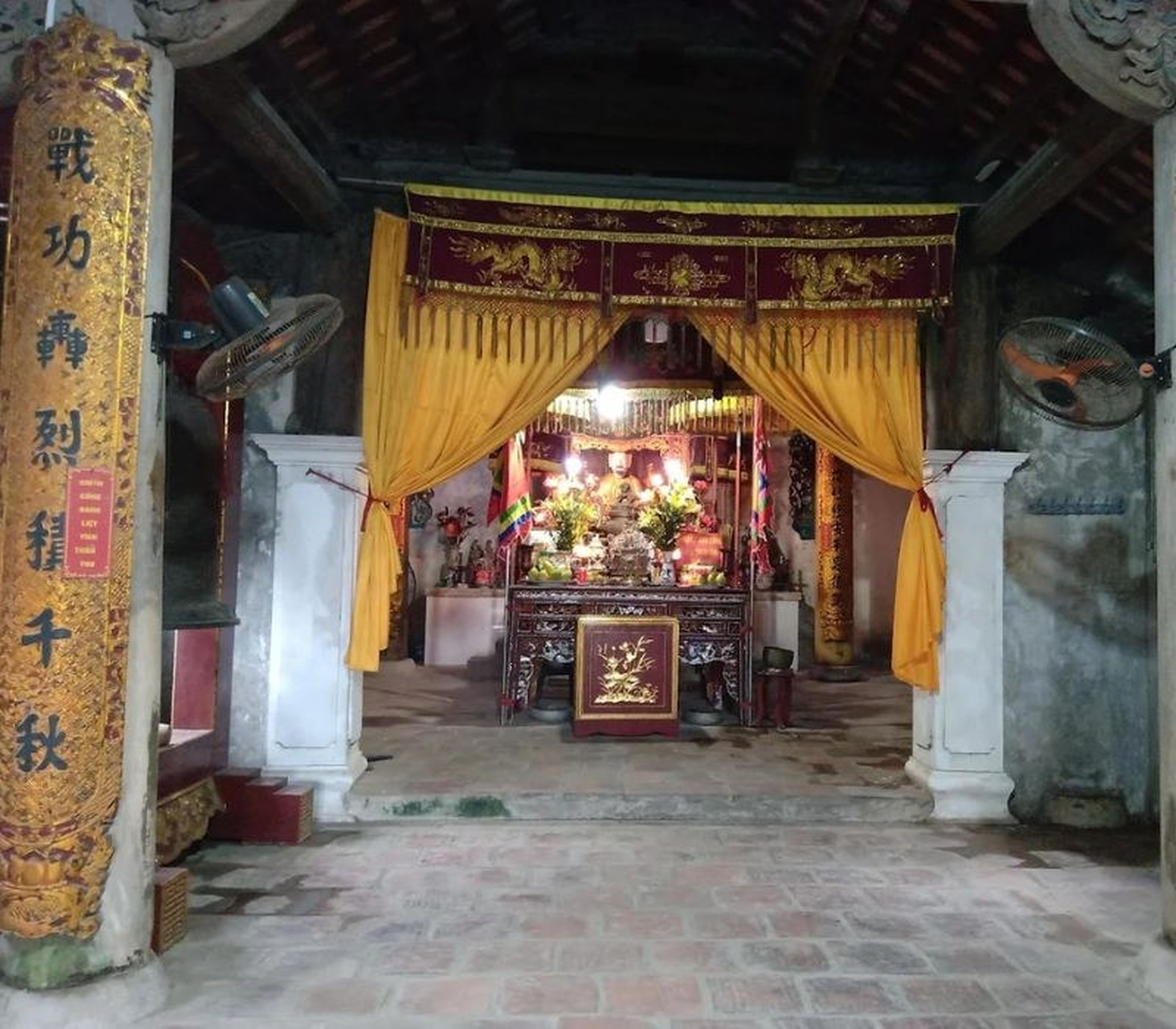 꽌란 사원: 여행 경험과 특별한 문화 체험 - Hình 1