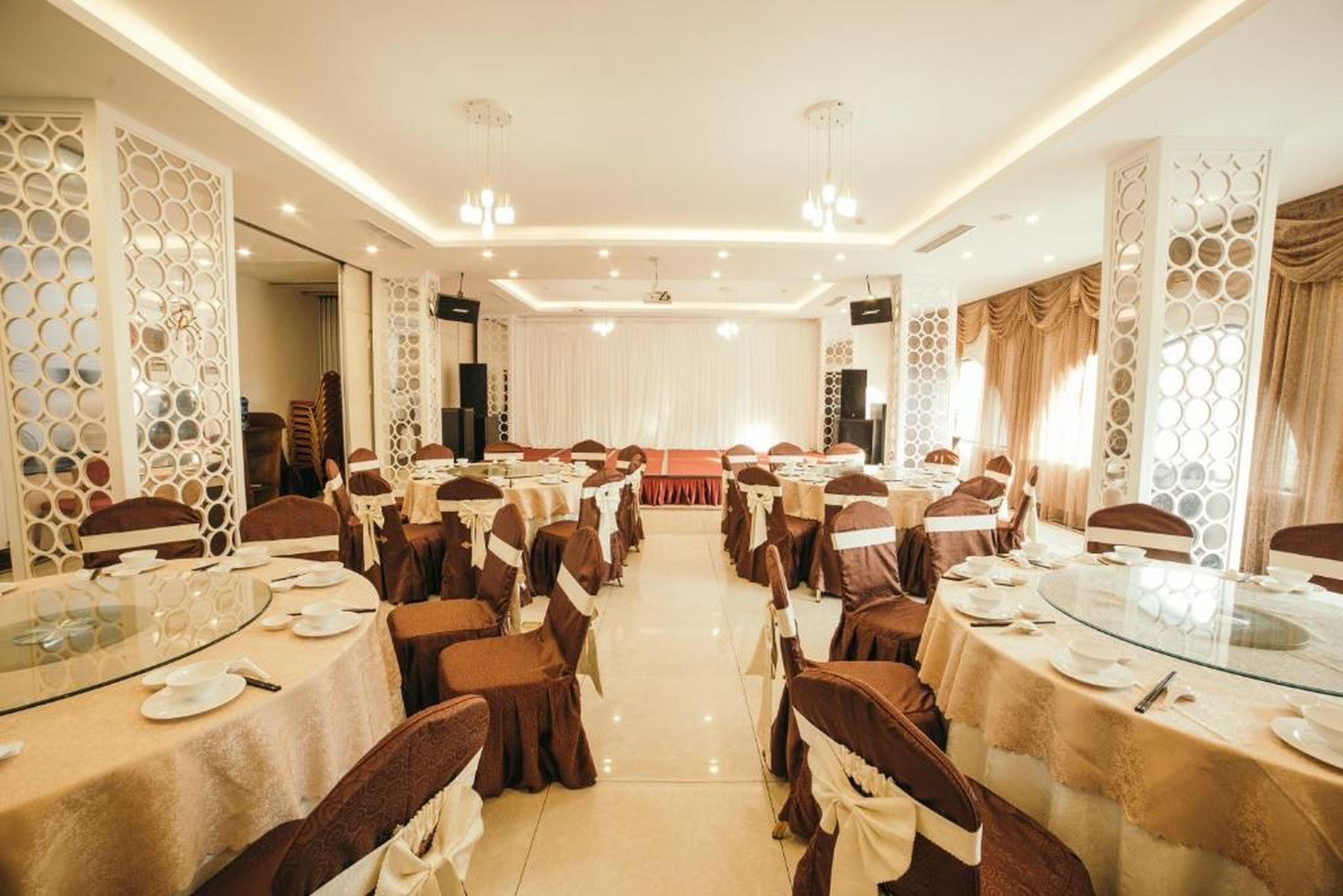 Grand Móng Cái Hotel - Hình 48