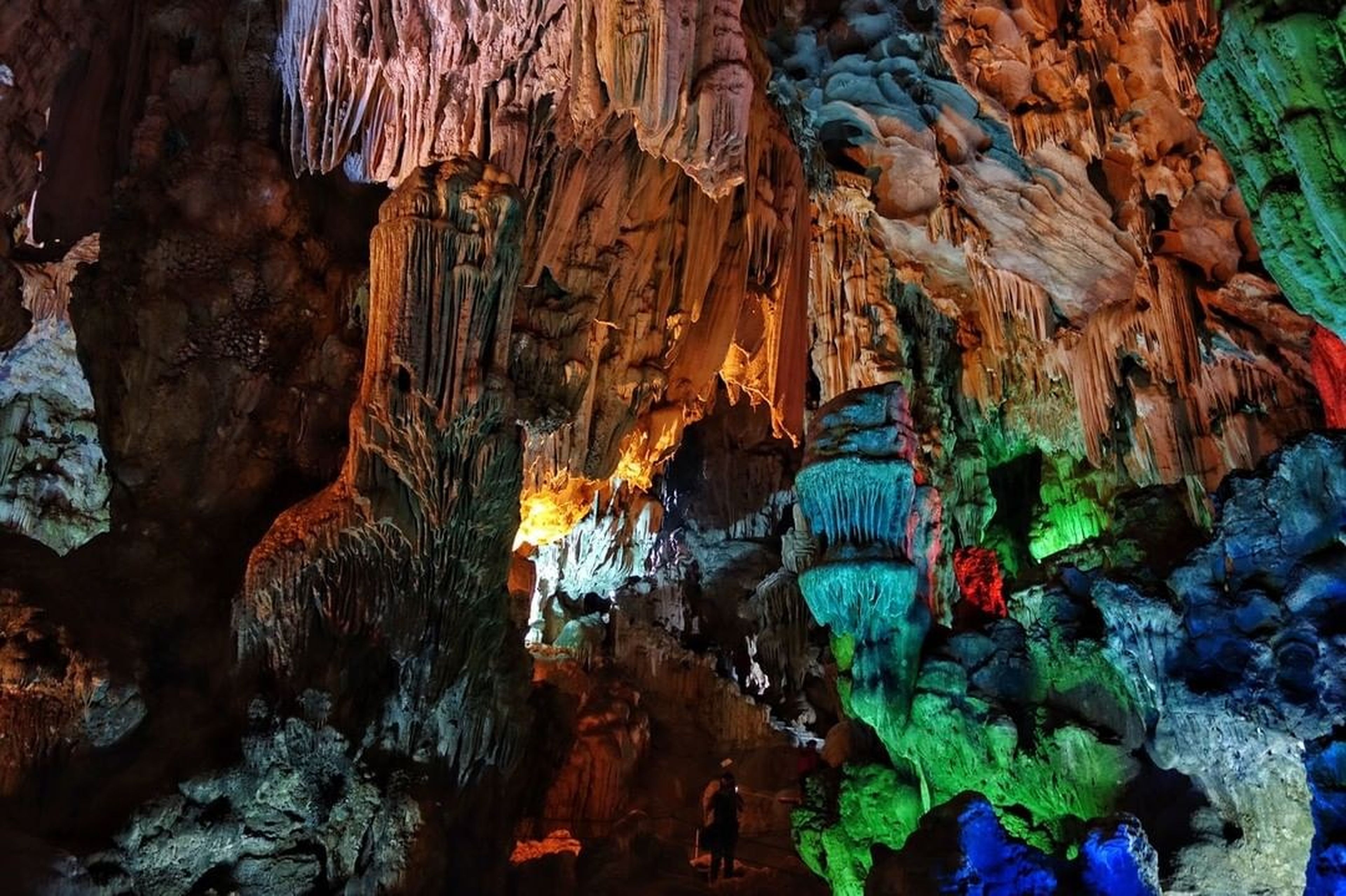 4-Day, 3-Night Northern Vietnam Tour: An Unforgettable Journey Exploring Hanoi – Ha Long – Ninh Binh – Sapa - Hình 2