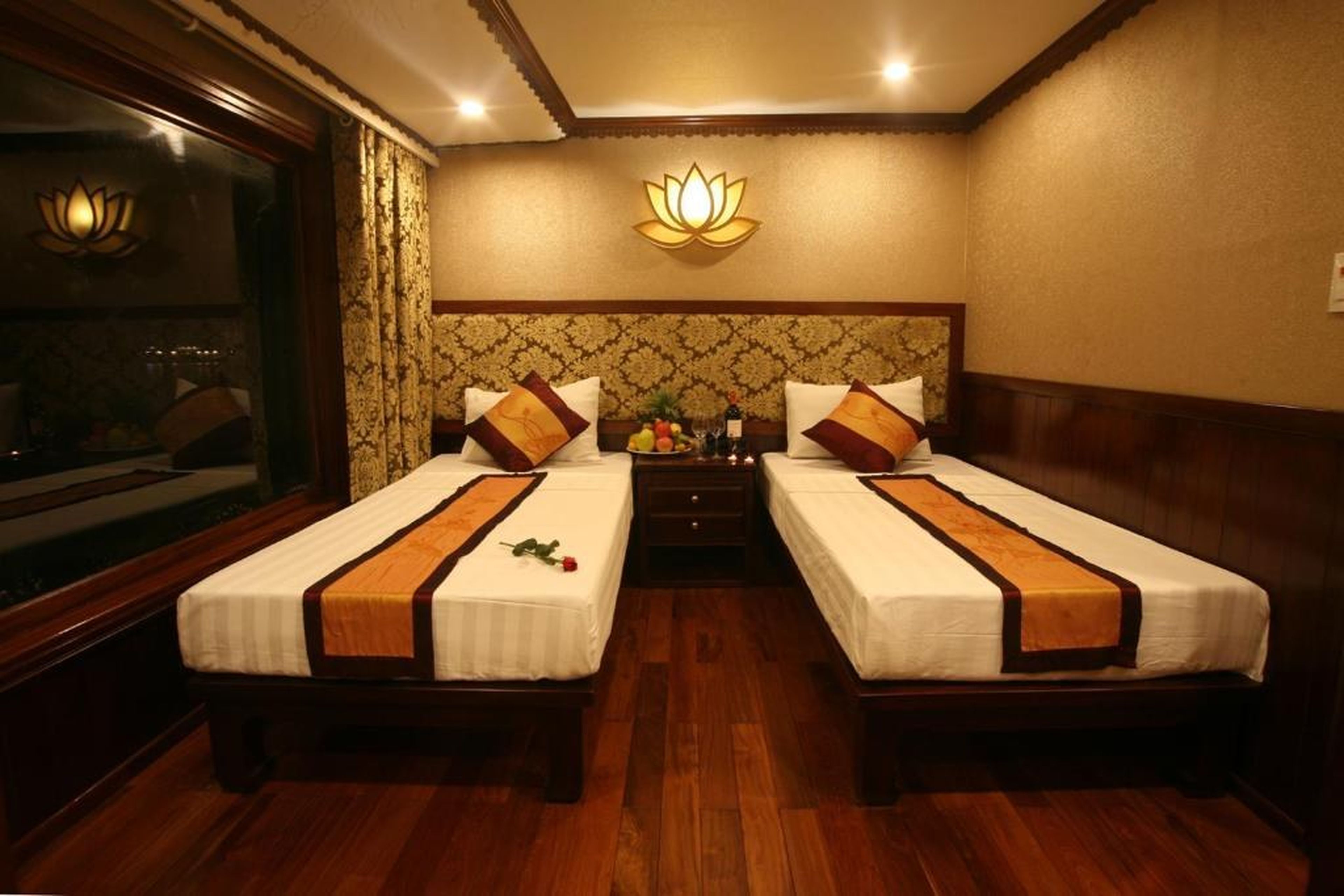 Oriental Sails Cruise - Hình 17