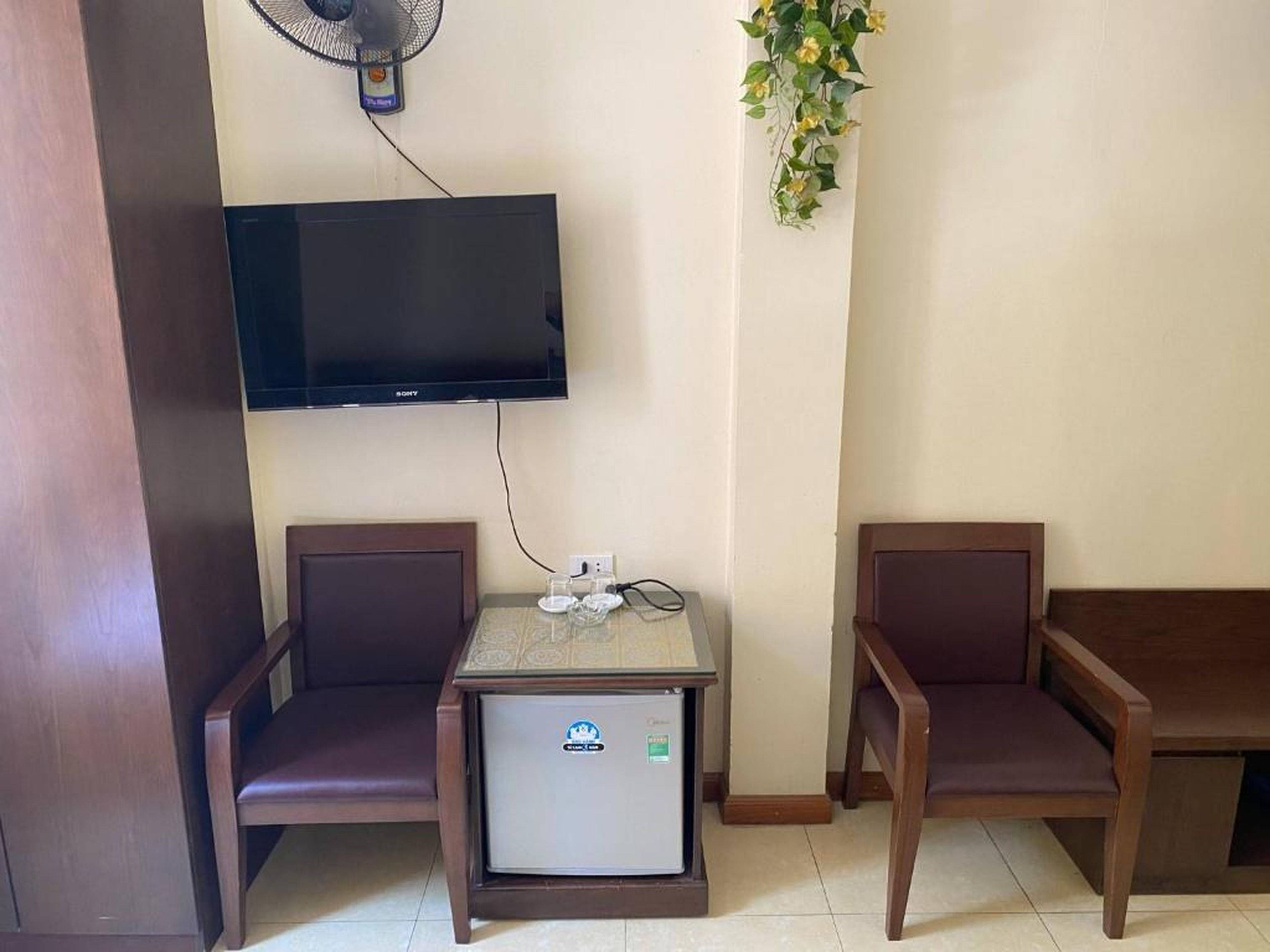 Ho Tay Hotel - Hình 3