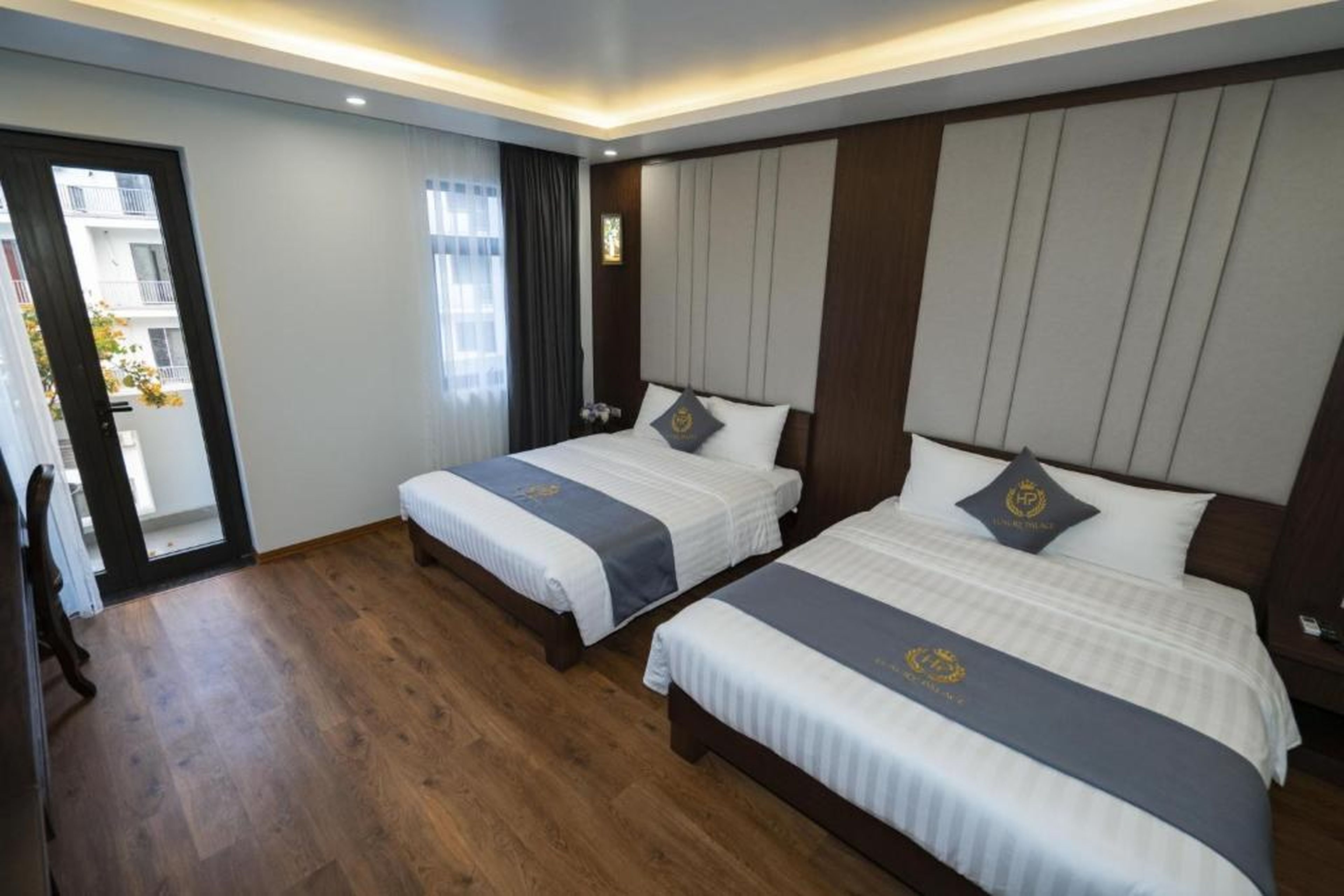 Luxury Palace Hotel - Hình 16