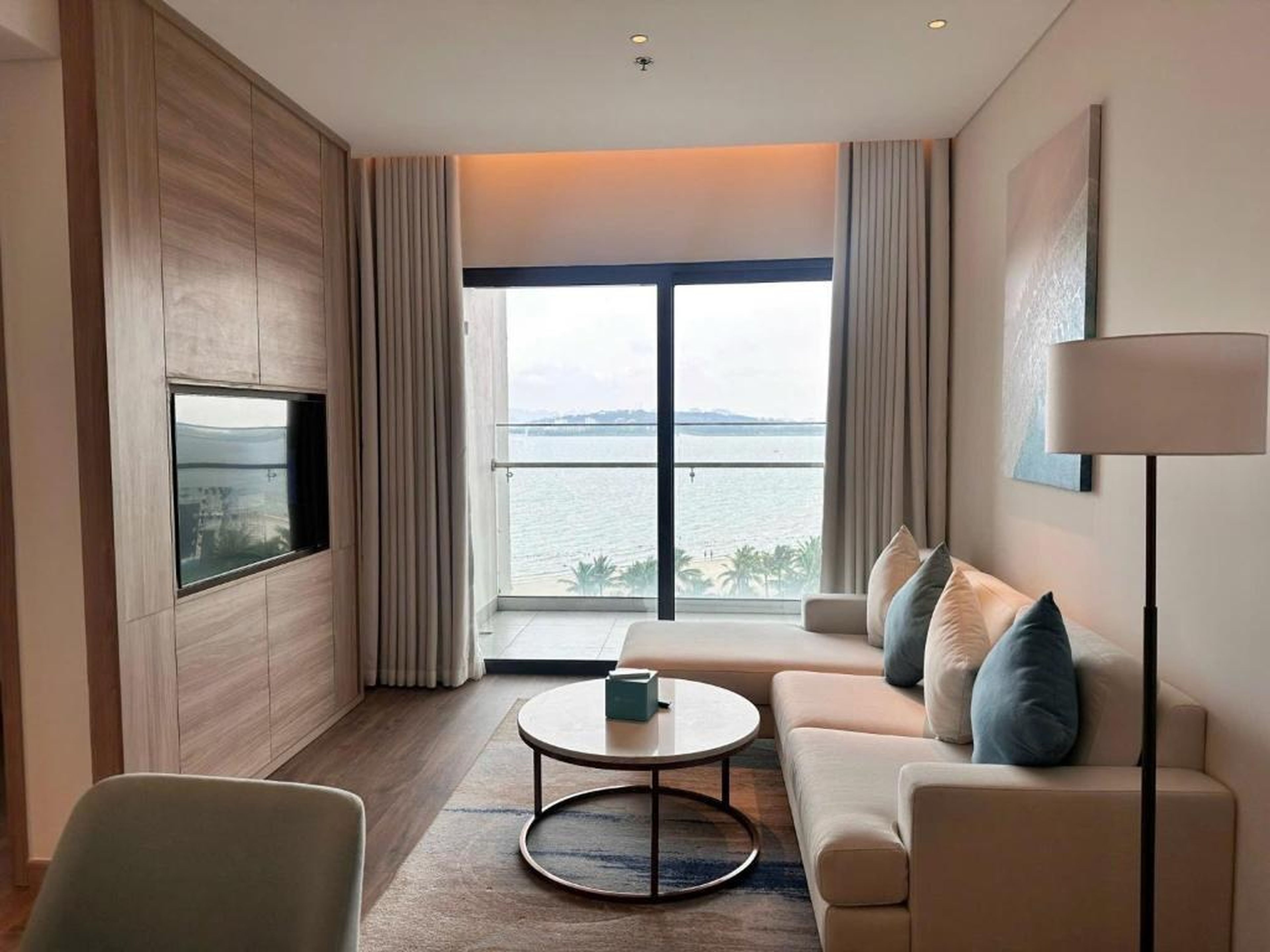 A La Carte Ha Long Bay Residence - Hình 42