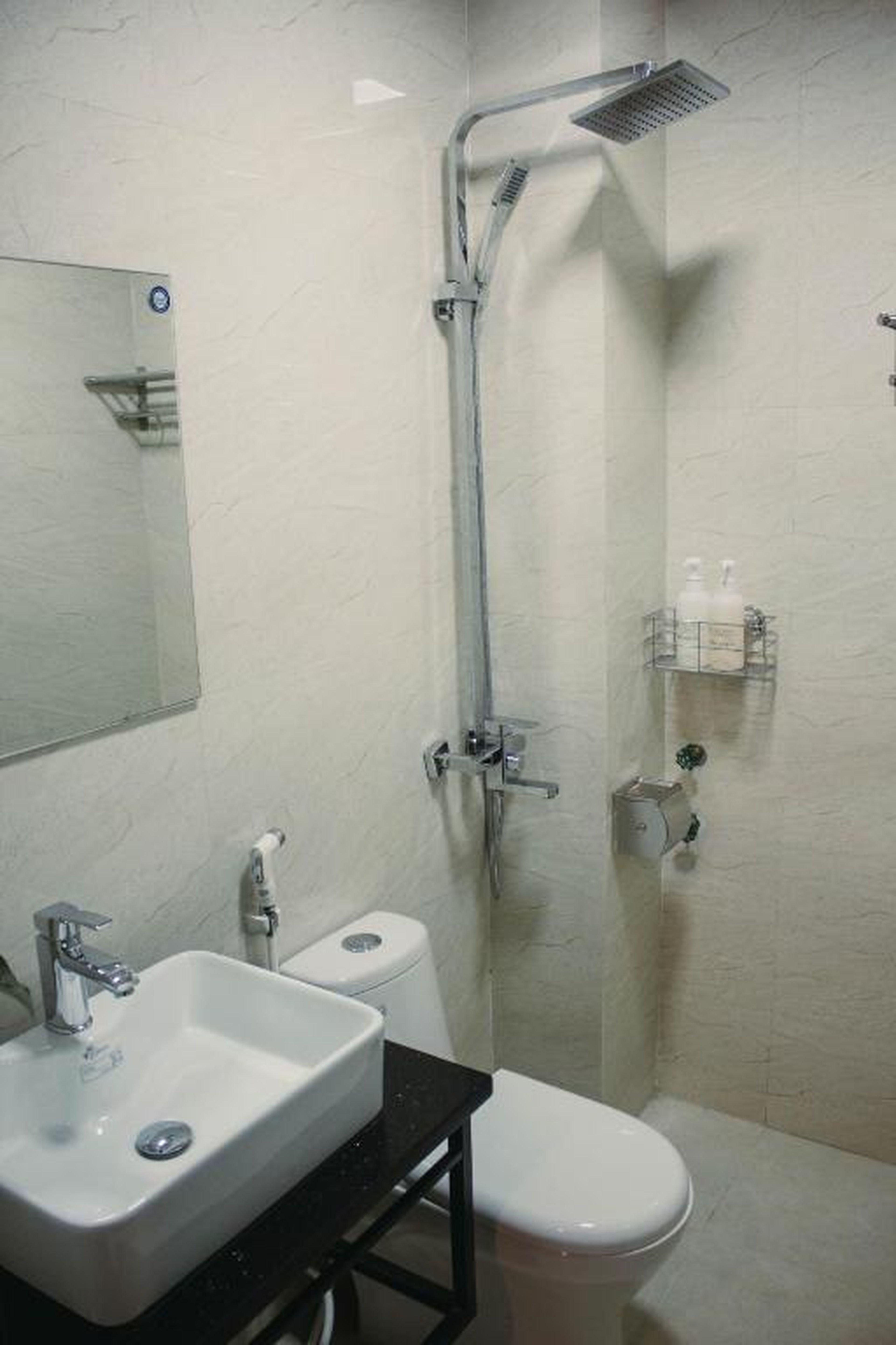 AROMA Ha Long Hotel - Hình 6