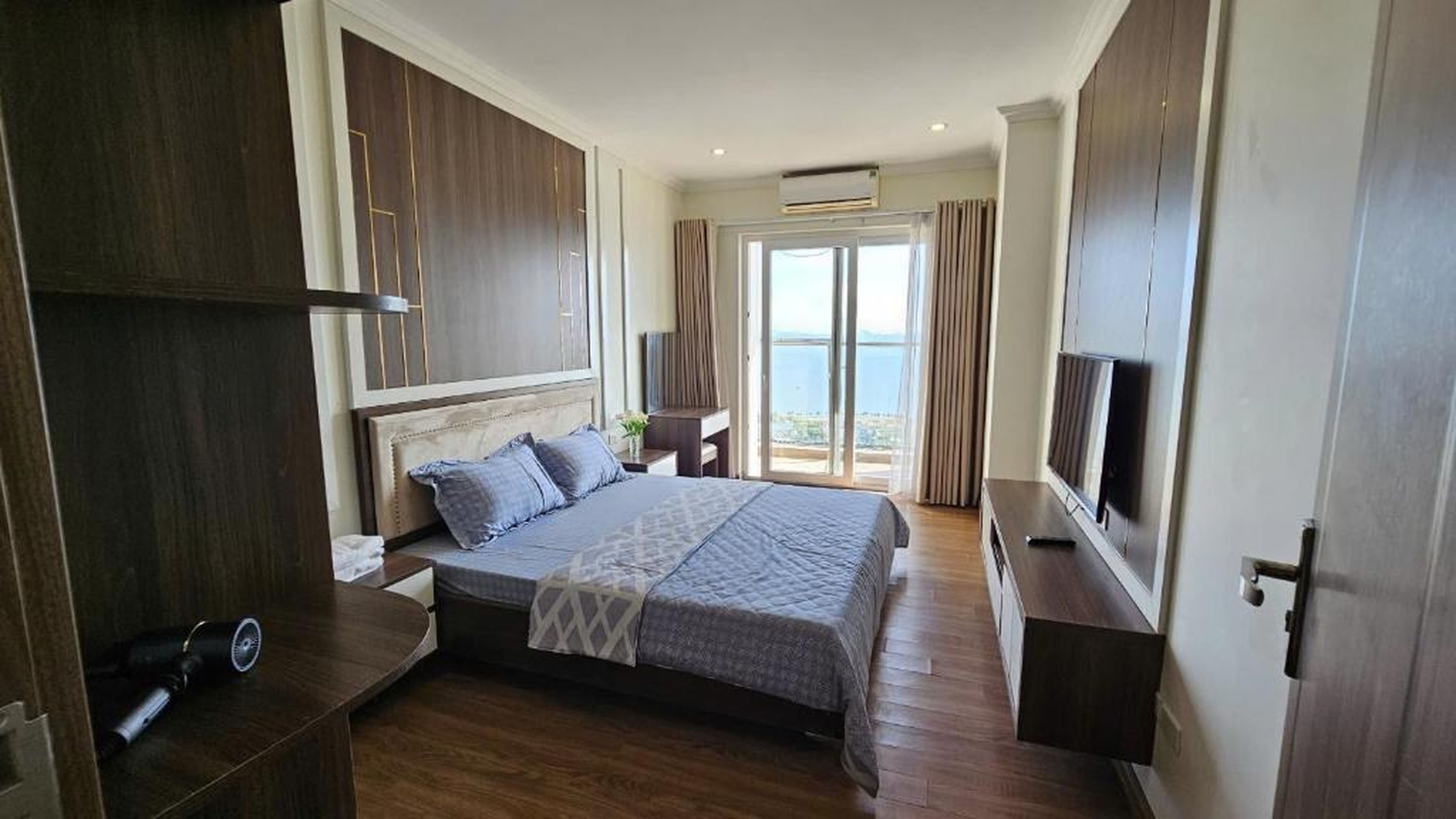 Newlife Tower- by Greenbay Premium homestay Hạ Long Bay - Hình 28
