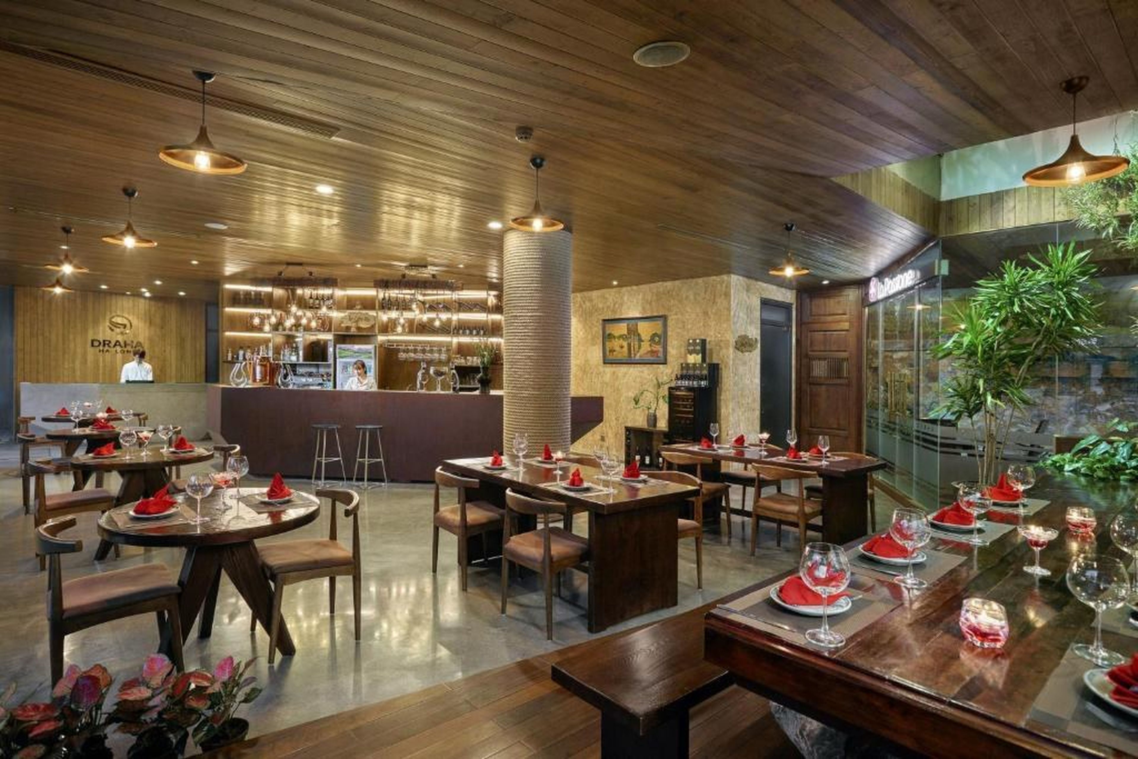 Draha Halong Hotel - Serenity, Charm and Nature - Preferred by Western Travelers - Hình 5