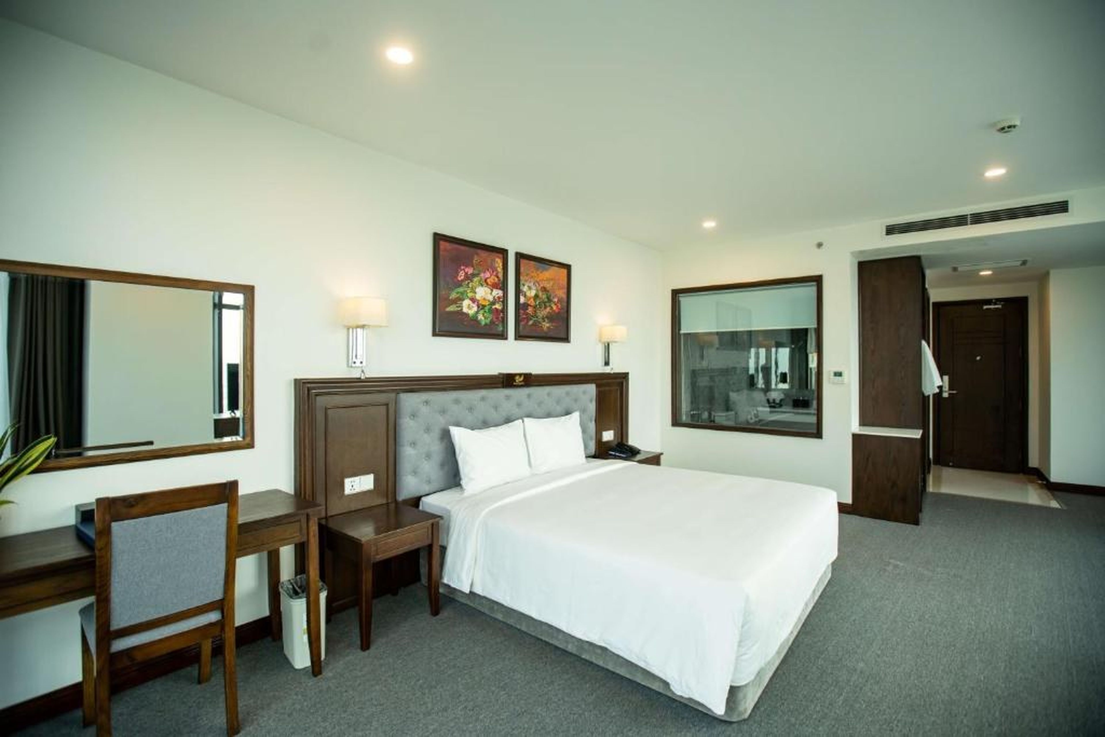 Peace Hotel Hạ Long - Hình 43