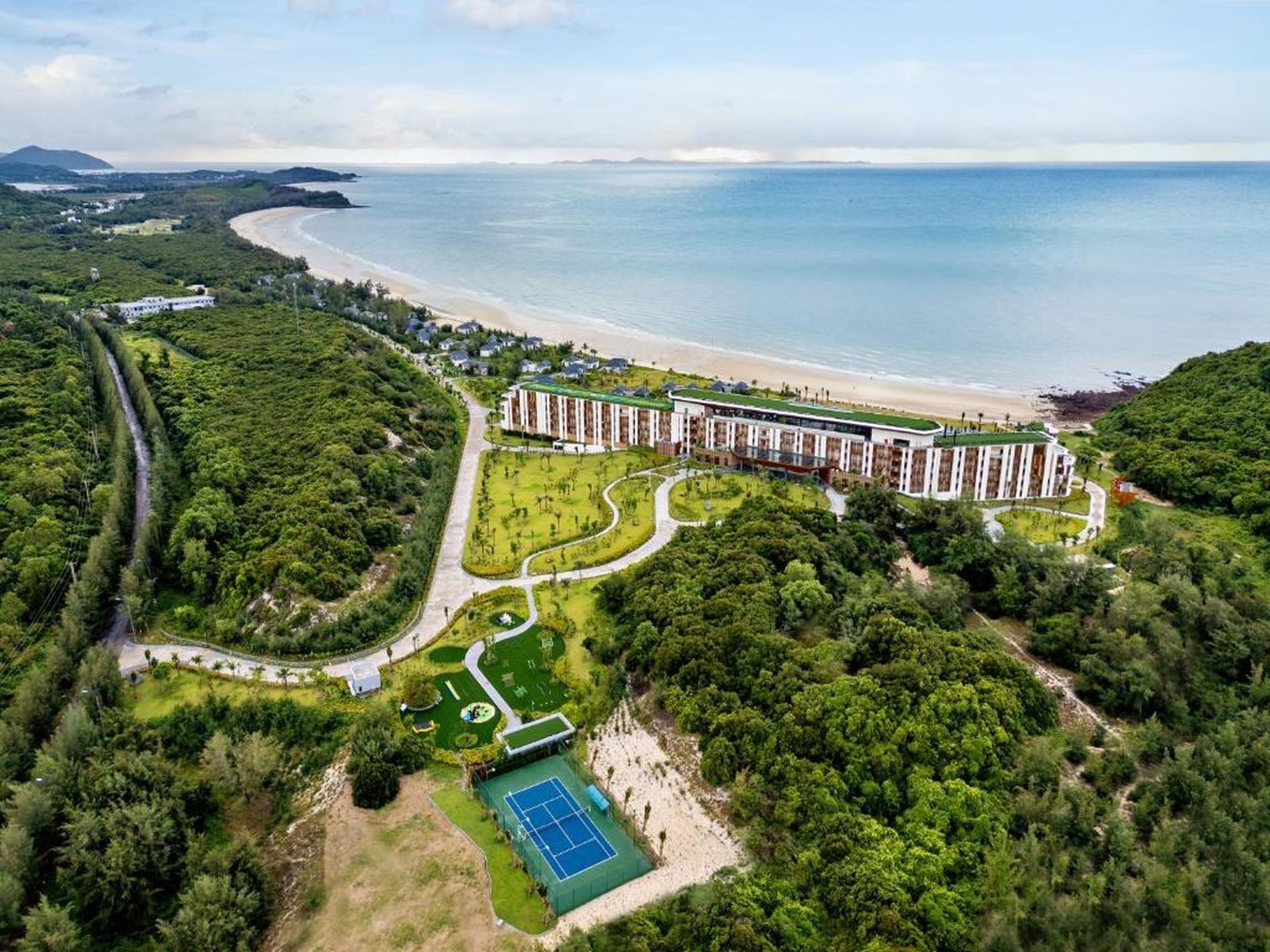 Top 5 combo resort Hạ Long có bãi biển riêng cho kỳ nghỉ đẳng cấp - Hình 7