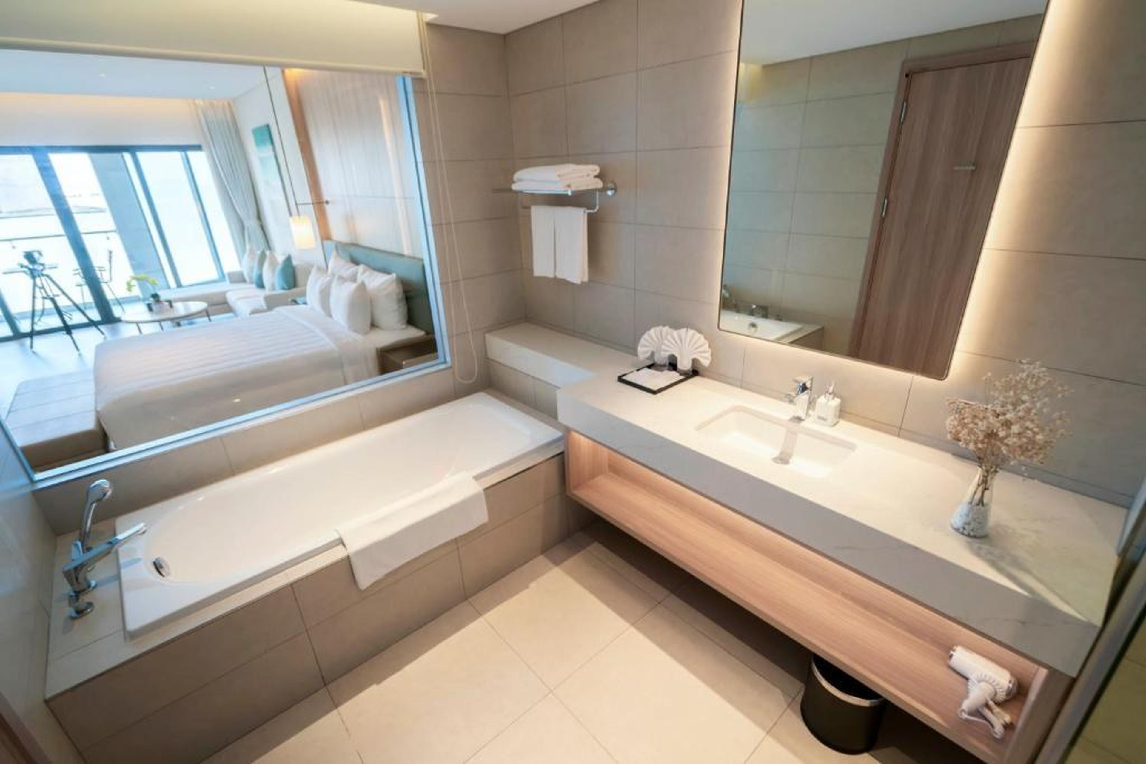 Căn hộ cao cấp tại ALaCarte Ha Long Bay Hotel Residence - Hình 43