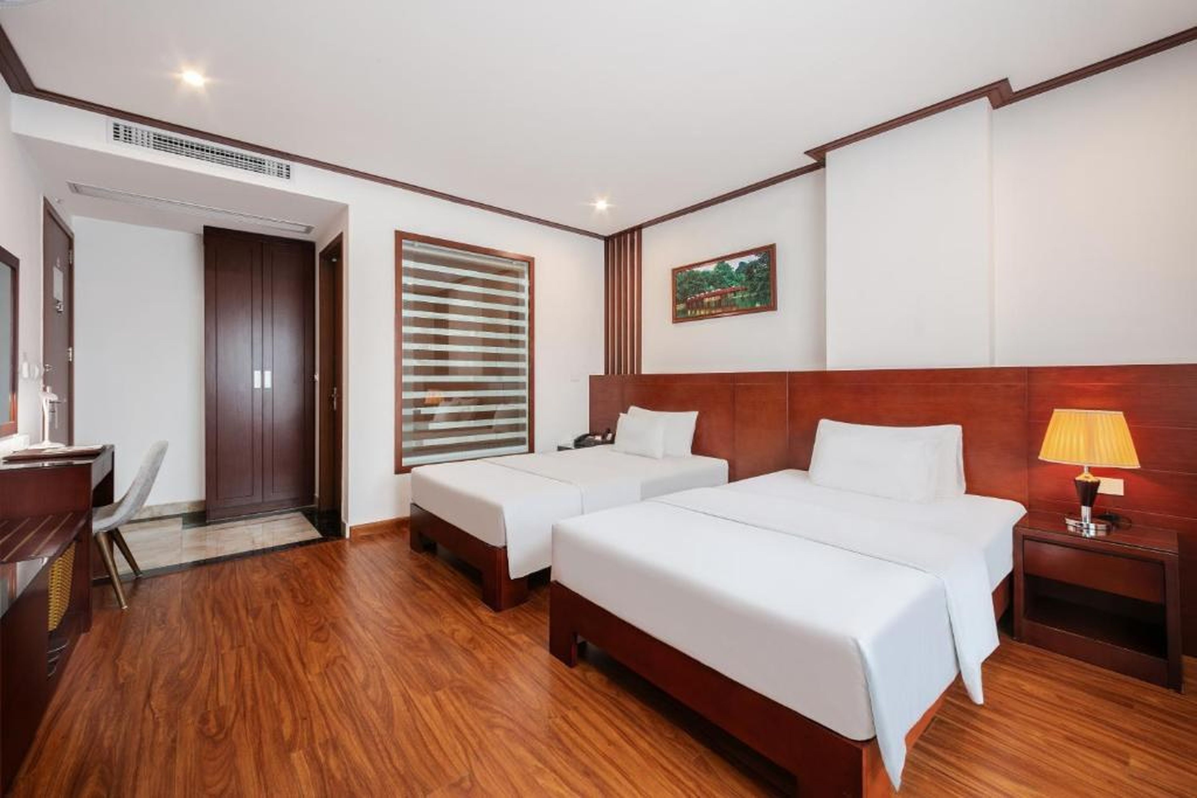 A25 Premium Hotel - Bãi Cháy Hạ Long - Hình 22