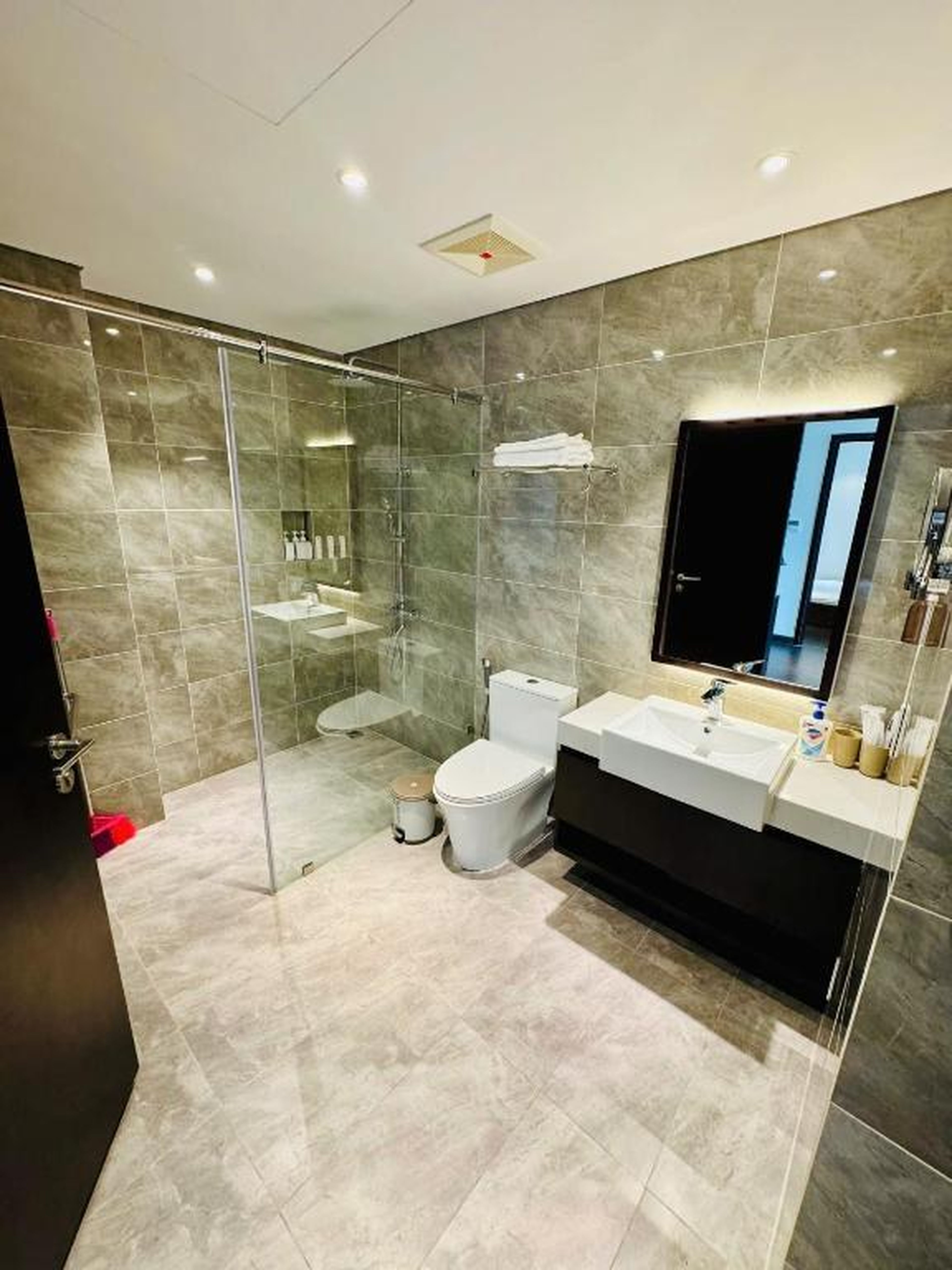 NEGIN SAPPHIRE HA LONG Hotel & Residence - Hình 13