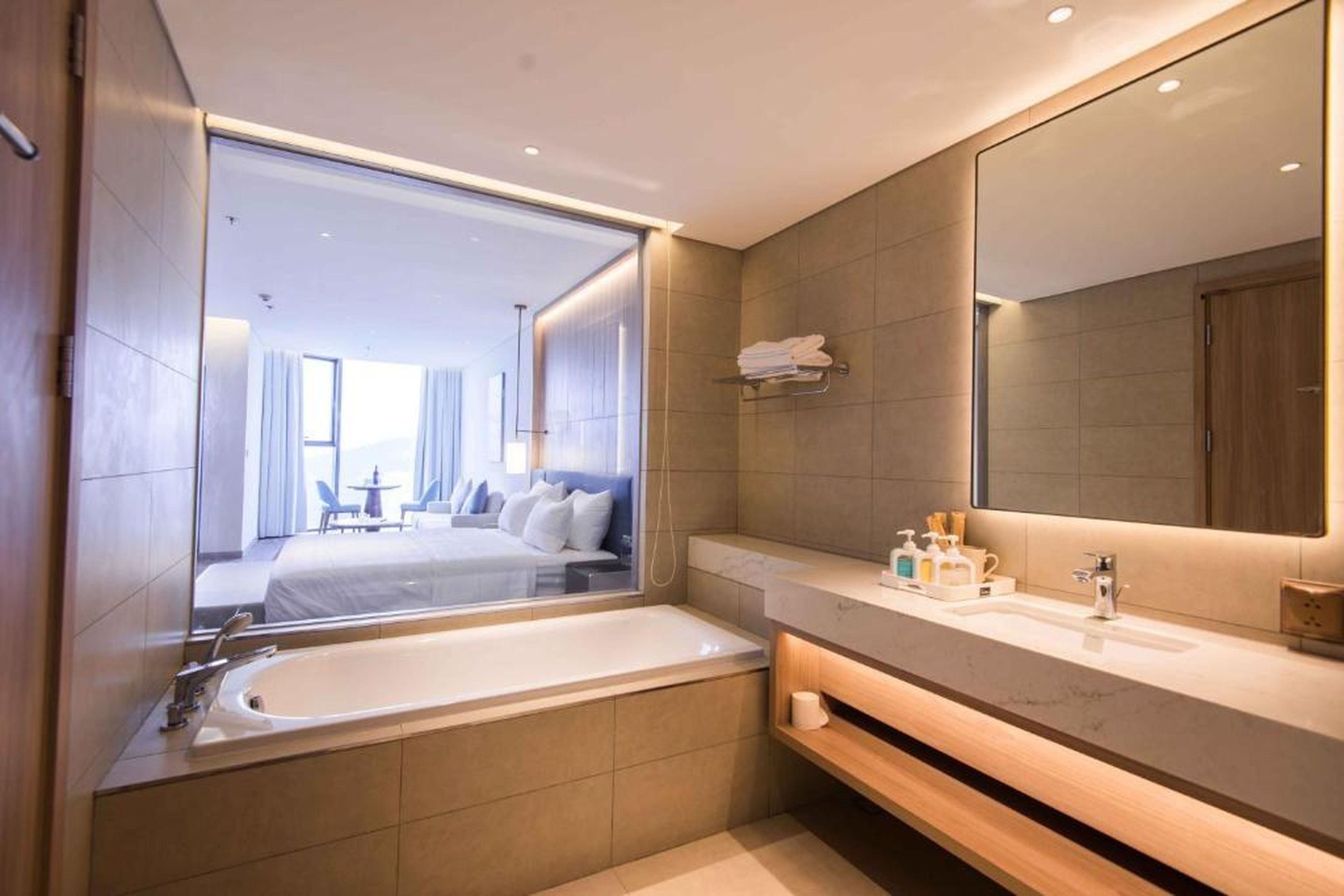 A La Carte Ha Long By Ruby Homes & Retreat - Hình 11