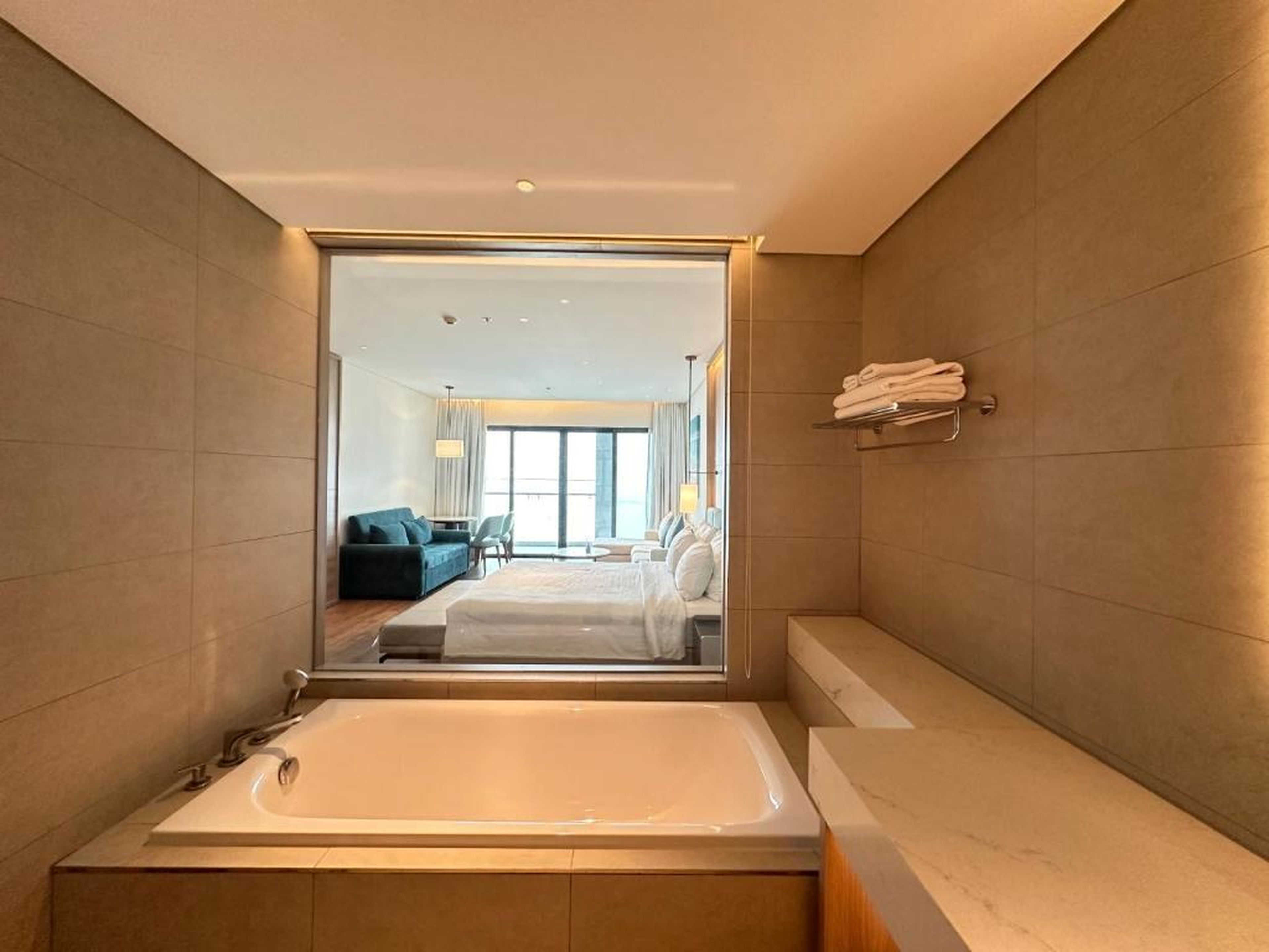 Alacate Hạ Long - Teri Apartment - Hình 10