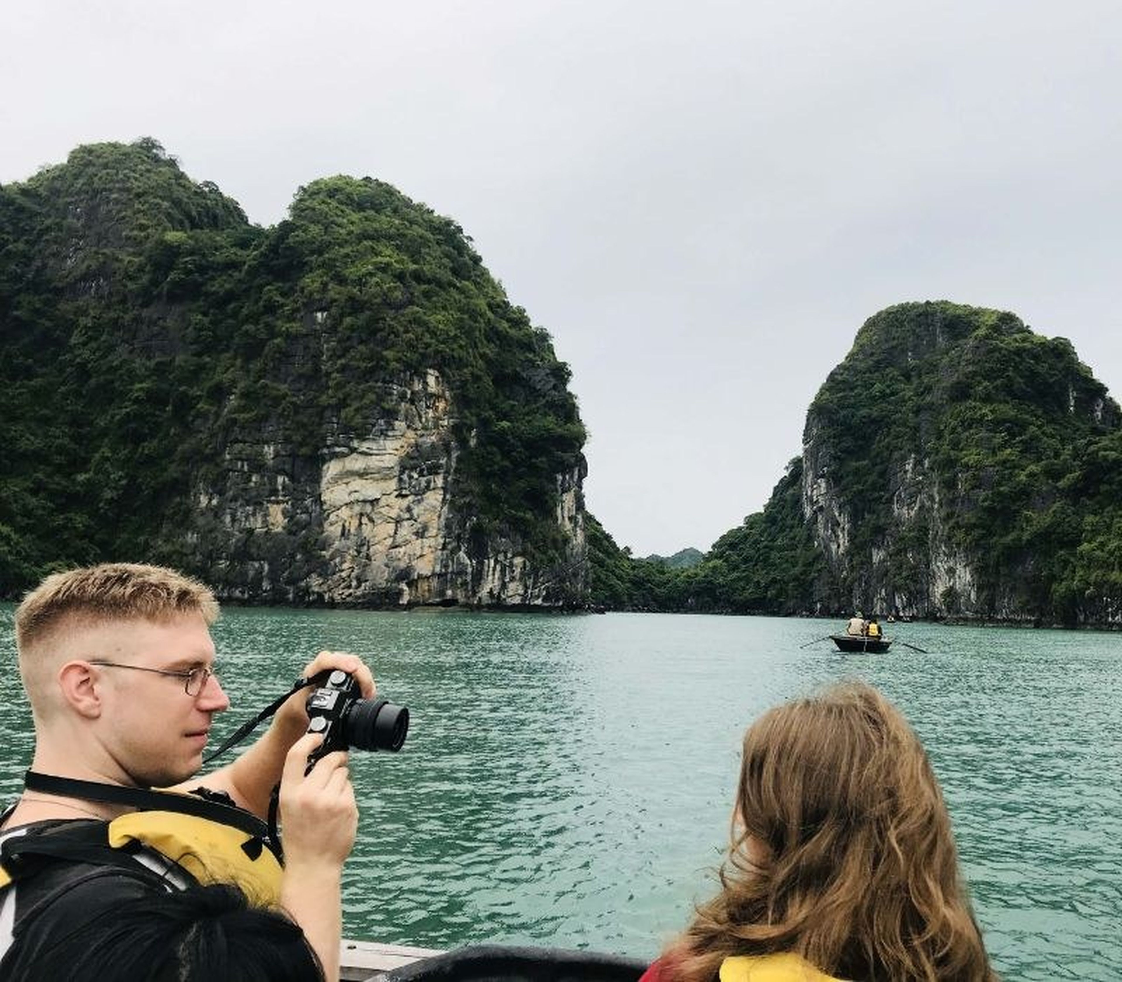 Du lịch Hạ Long tháng 6: Cẩm nang ăn chơi, chi phí và lịch trình từ A-Z - Hình 5