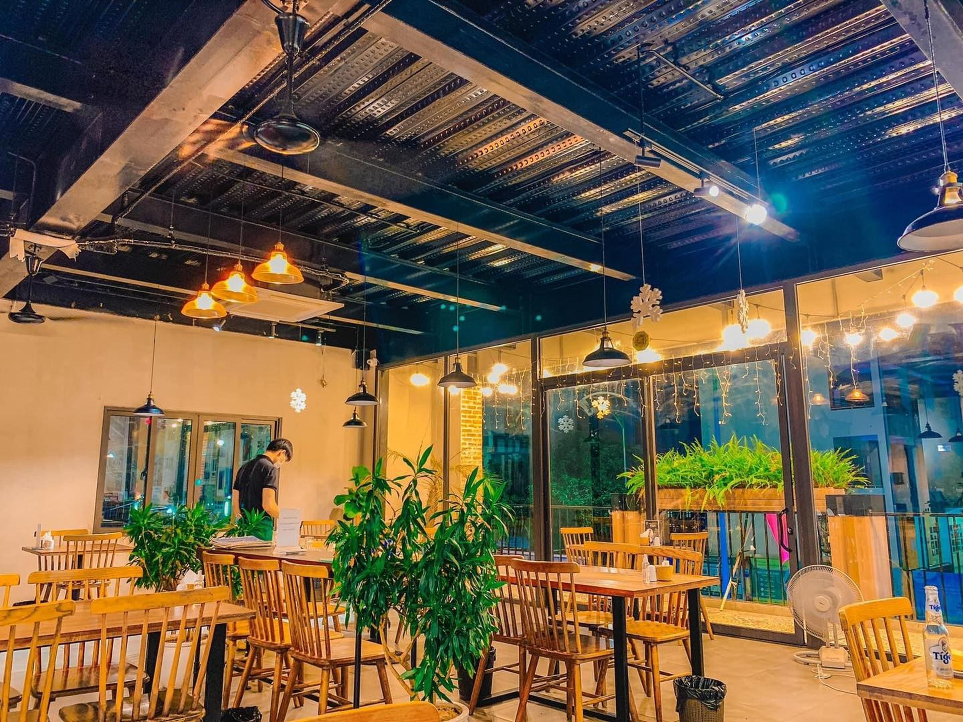 Nhà hàng May Corner Hạ Long - Thiên đường ẩm thực vạn người mê - Hình 8