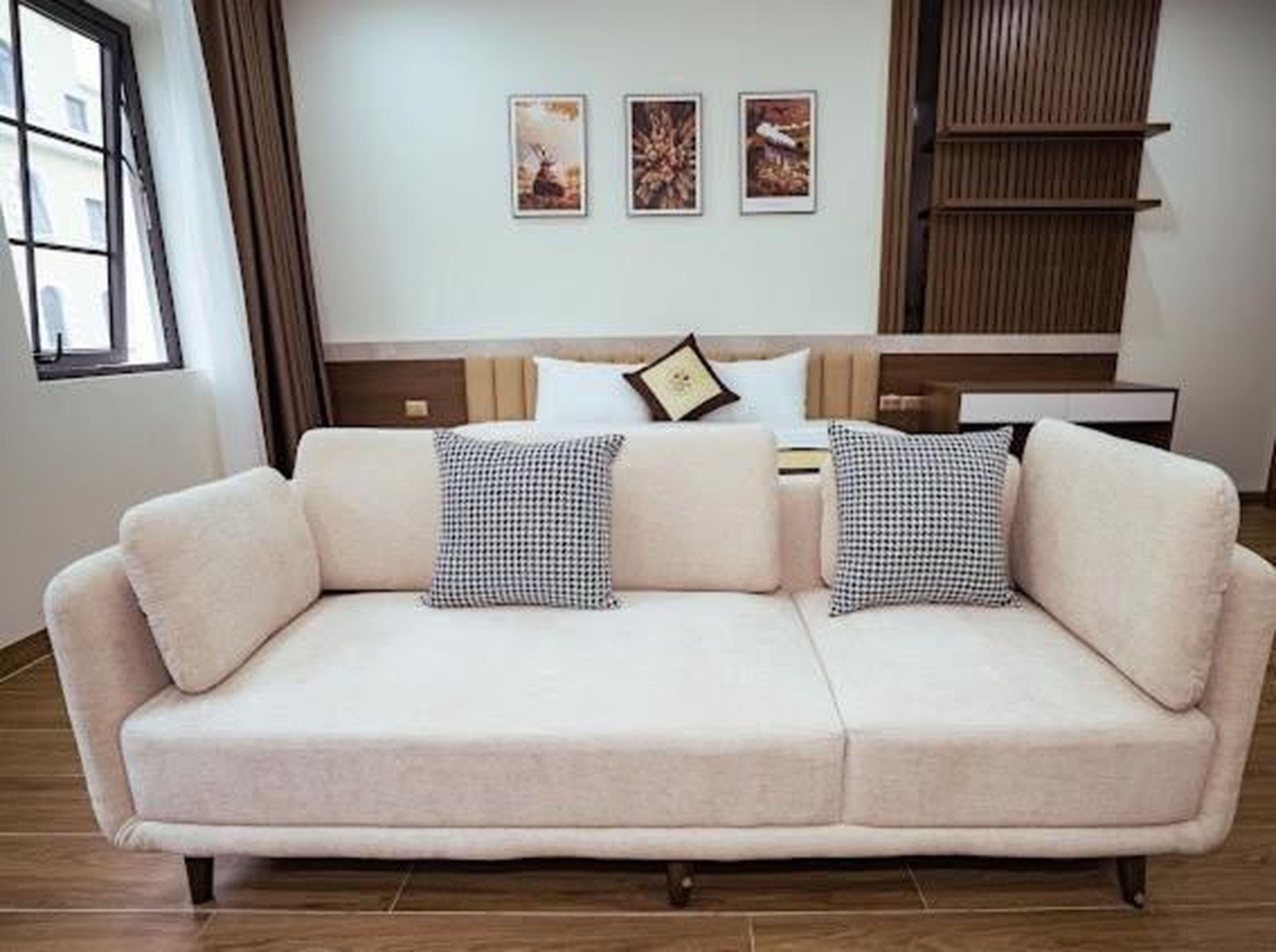 Lucasta Hotel Ha Long - Hình 22