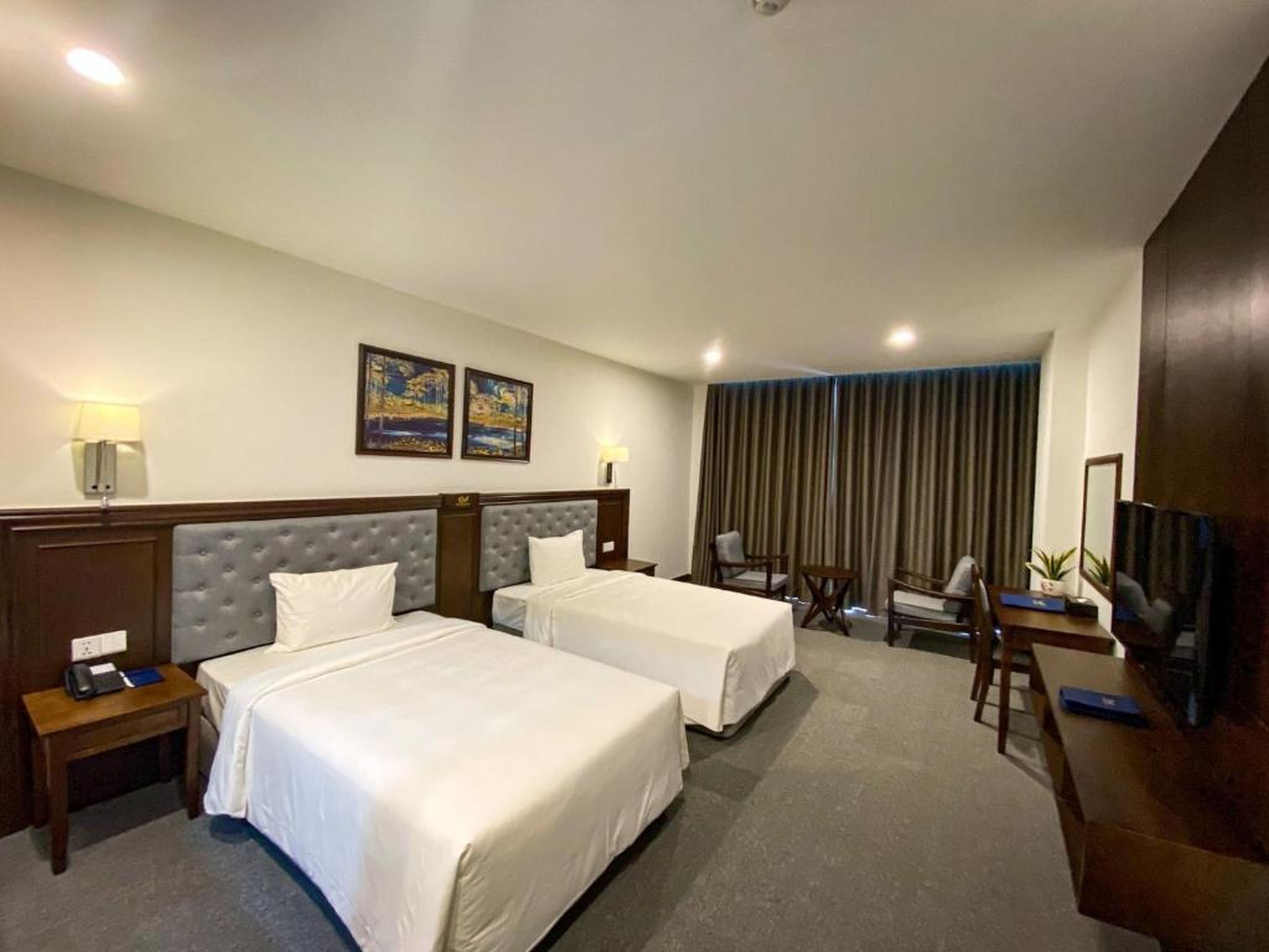 Peace Hotel Hạ Long - Hình 32