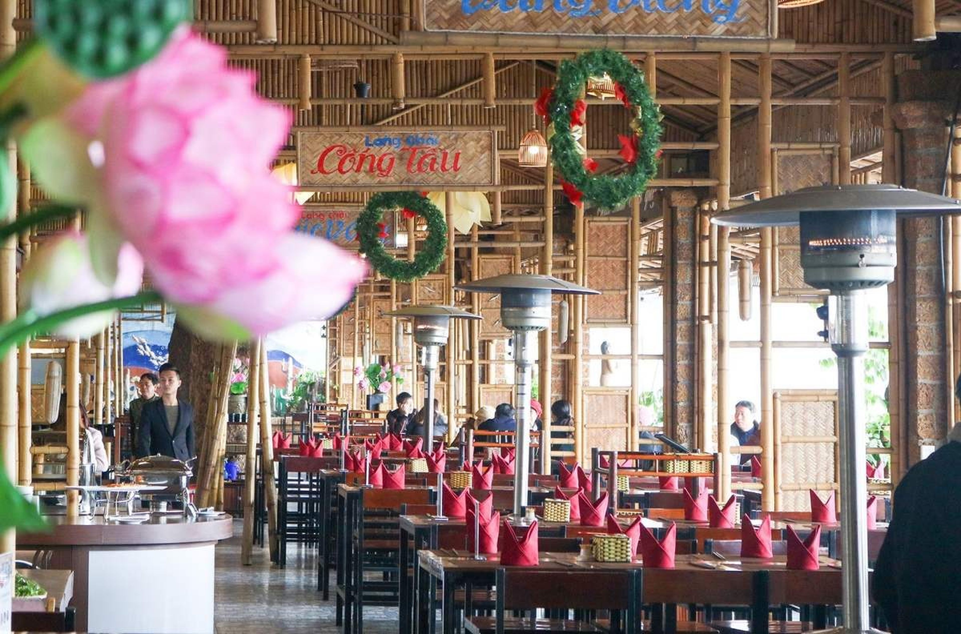 Dân sành ăn đừng bỏ qua 10 nhà hàng Hạ Long Bãi Cháy này - Hình 7