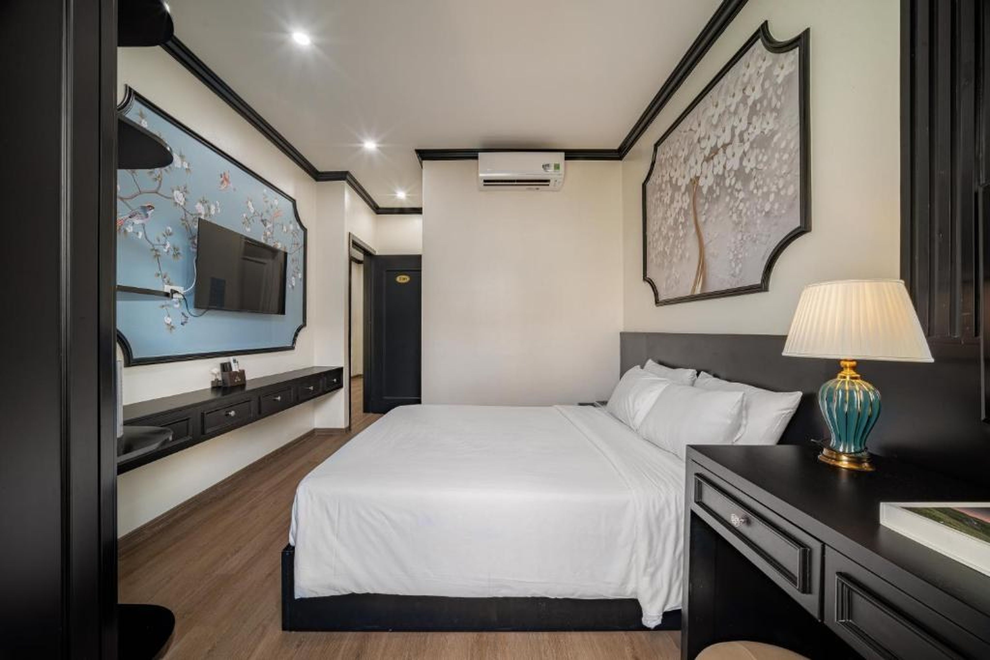 The Villas By Sun Grand City Feria Ha Long bay - Hình 36