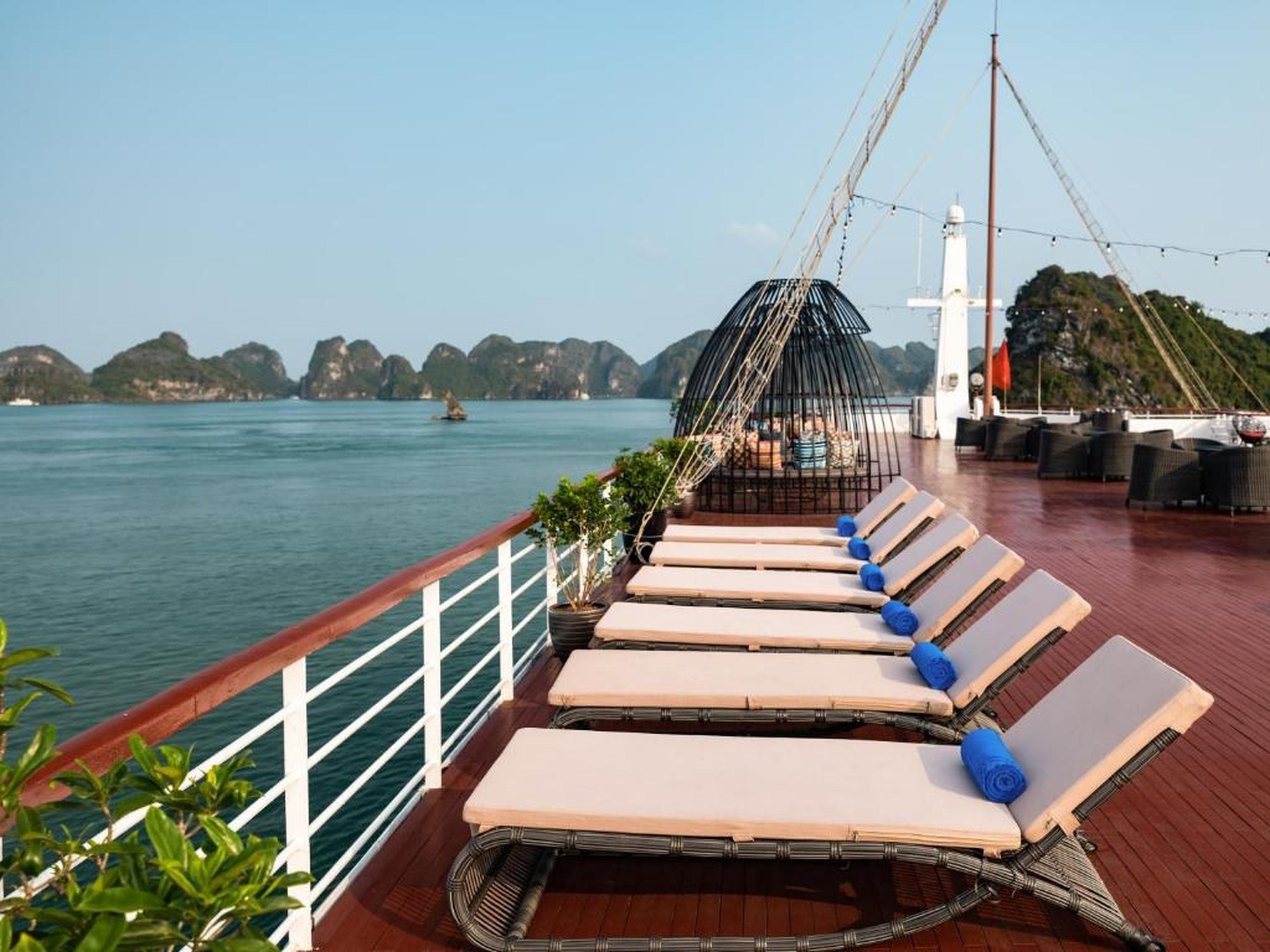 Aqua Cruise Lan Ha Bay - Hình 36