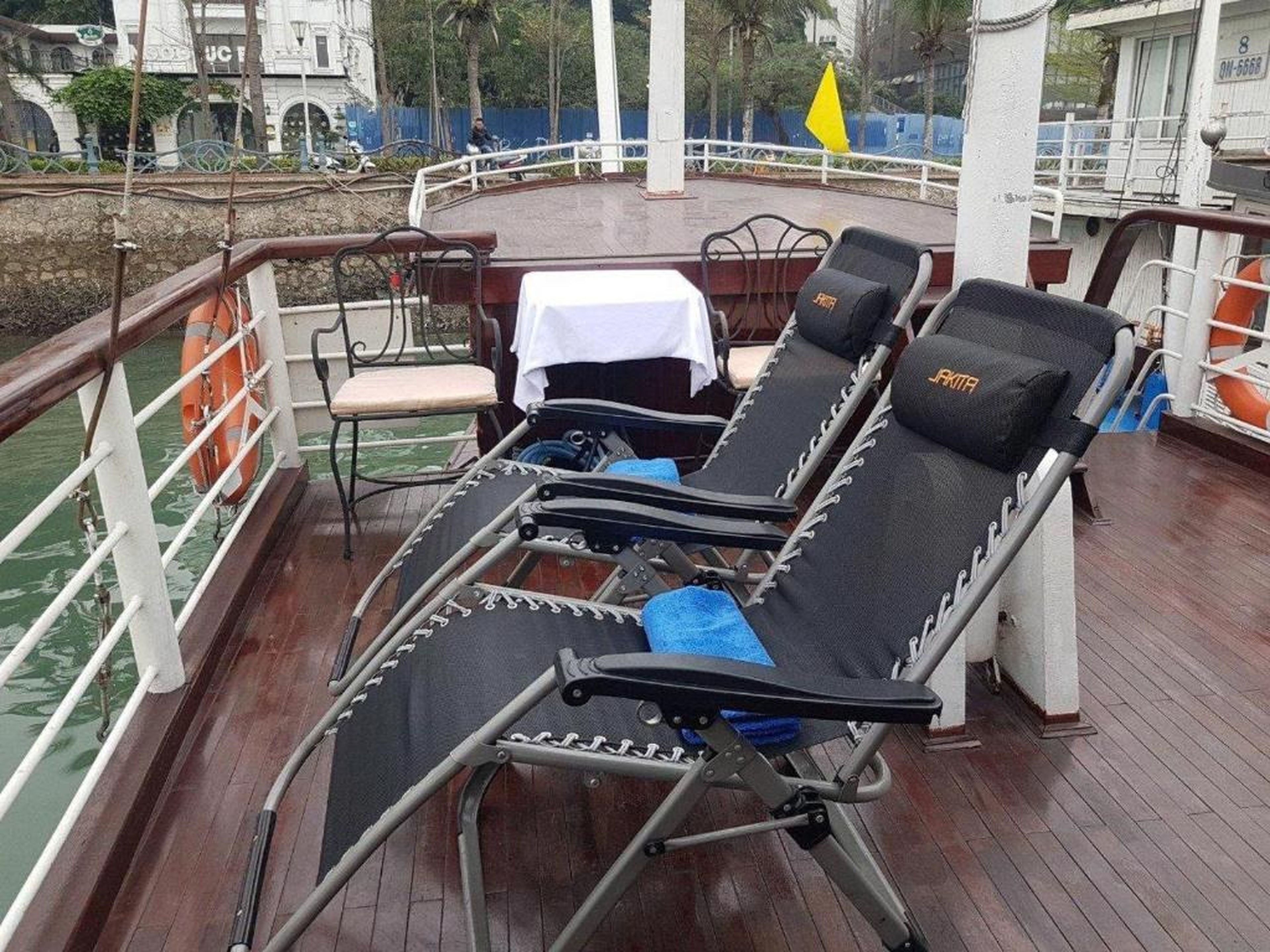 Private Sail Ha Long - Bai Tu Long - Hình 26
