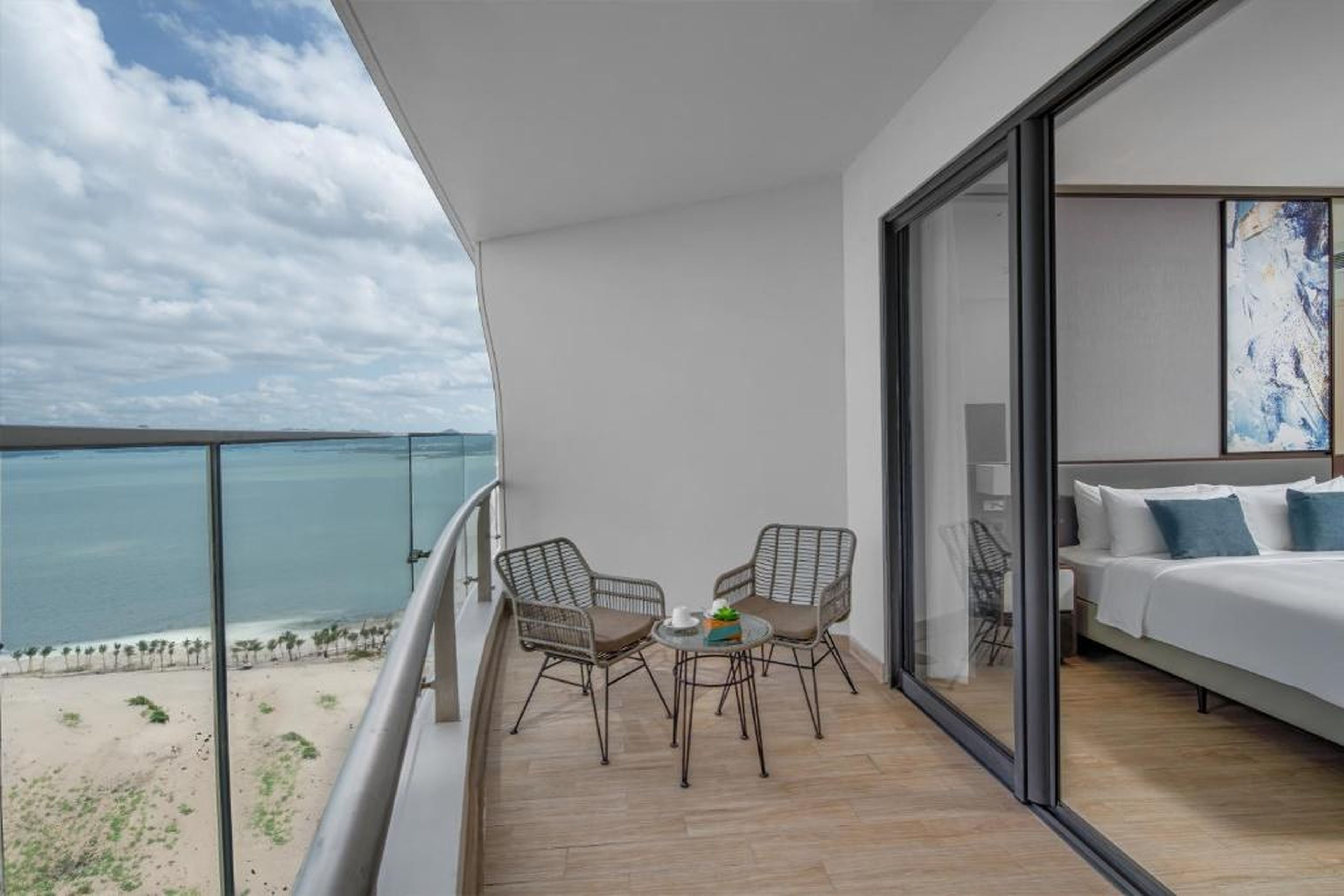 Citadines Marina Halong - Hình 25