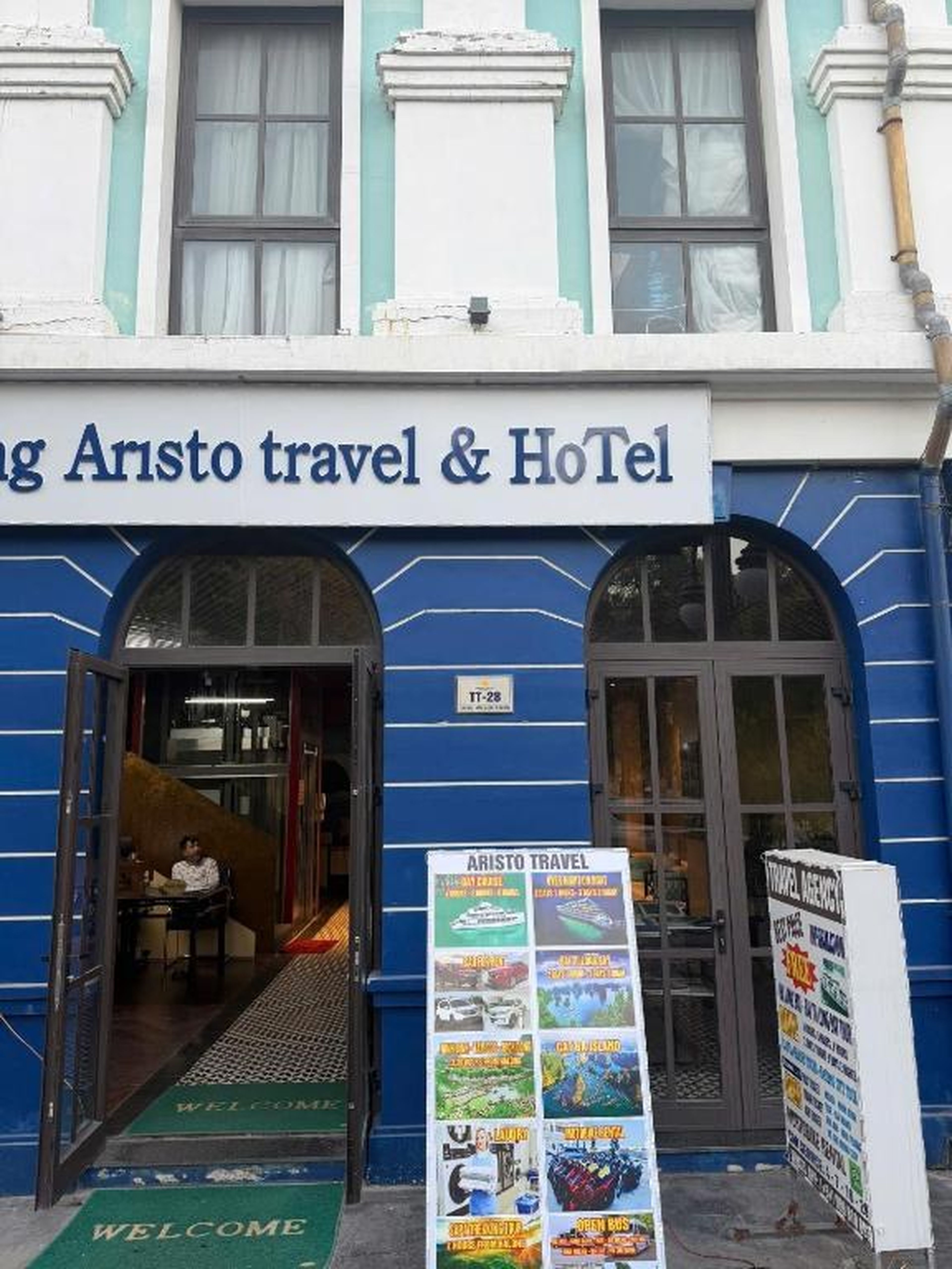 Ha Long ARISTO Hotel - Hình 1