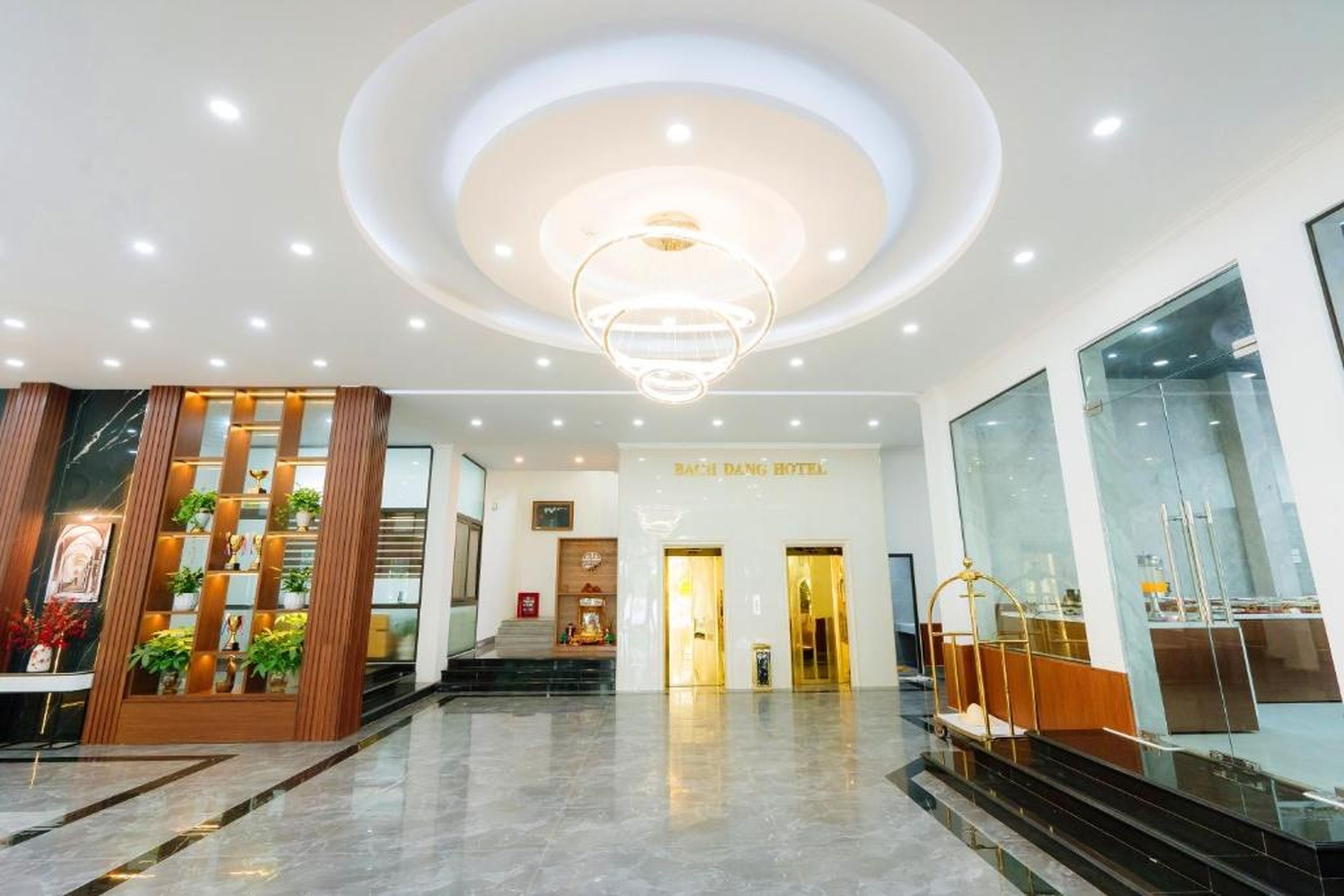 Bạch Đằng Hạ Long Hotel - Hình 30