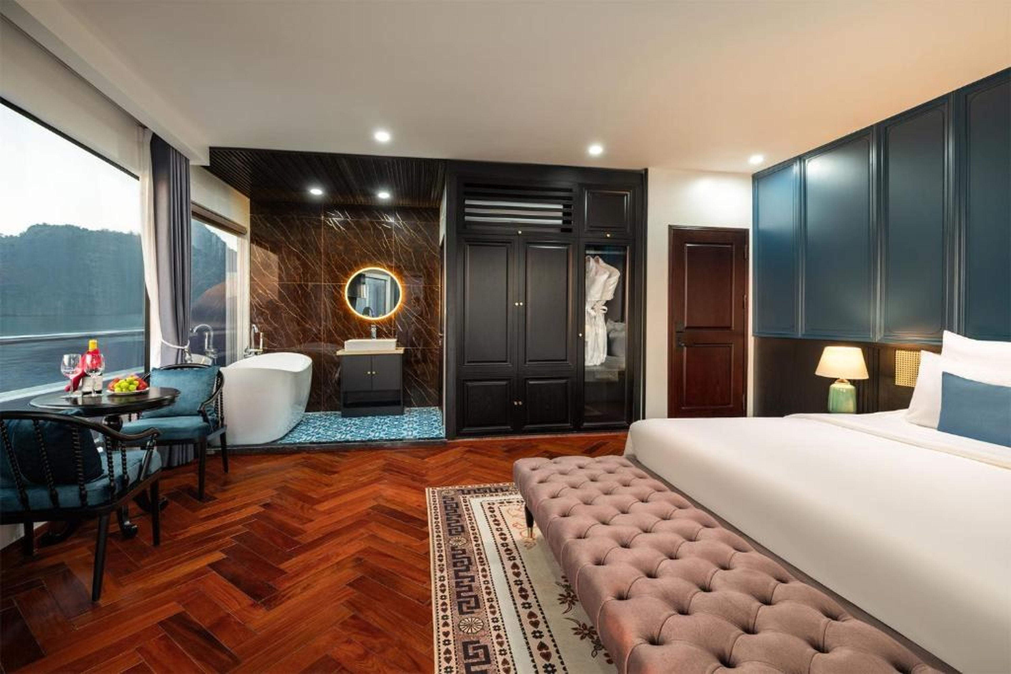 Aqua Luxury Cruise by AHG - Hình 27